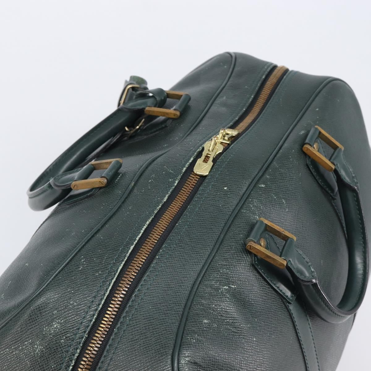 Louis Vuitton Kendall Taiga Leather, Green, Leather, Handbag