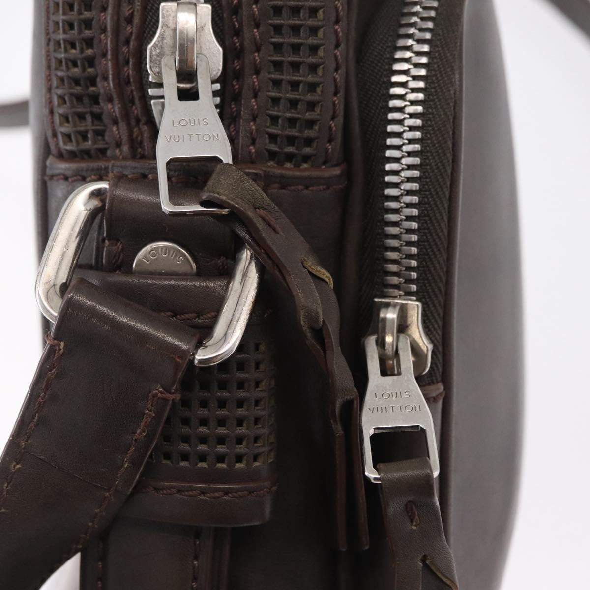 Louis Vuitton Bequia Trotter Messenger Nomade Leather, Brown, Leather, Handbag