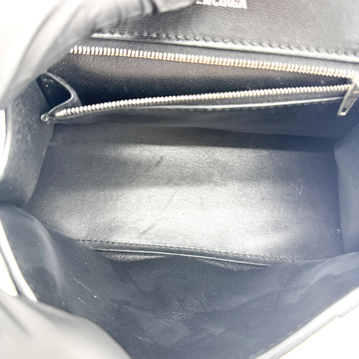 Balenciaga Hourglass Top Handle Leather, Black, Leather, Handbag