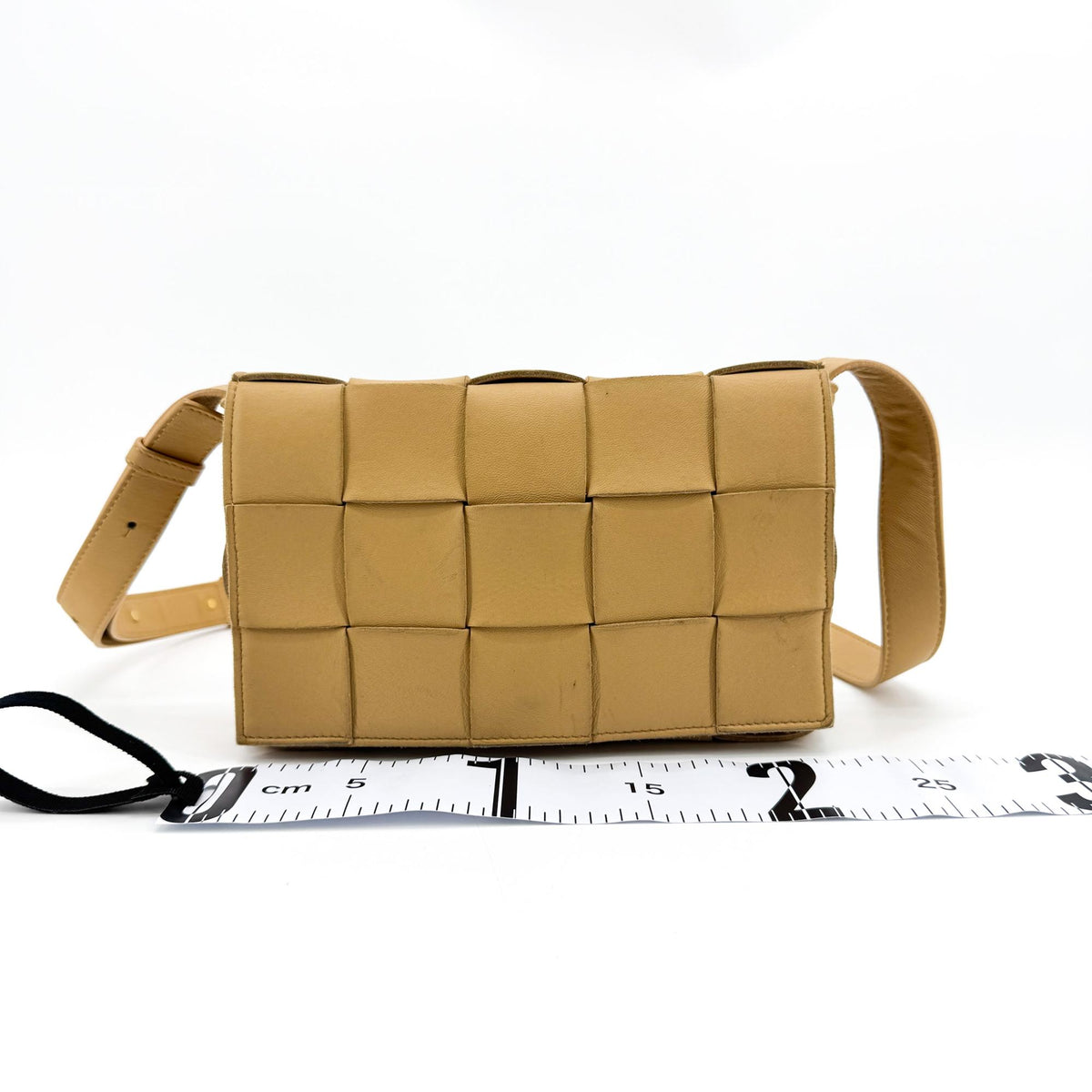 Bottega Veneta Cassette Maxi Intrecciato Leather, Beige, Leather, Crossbody Bag