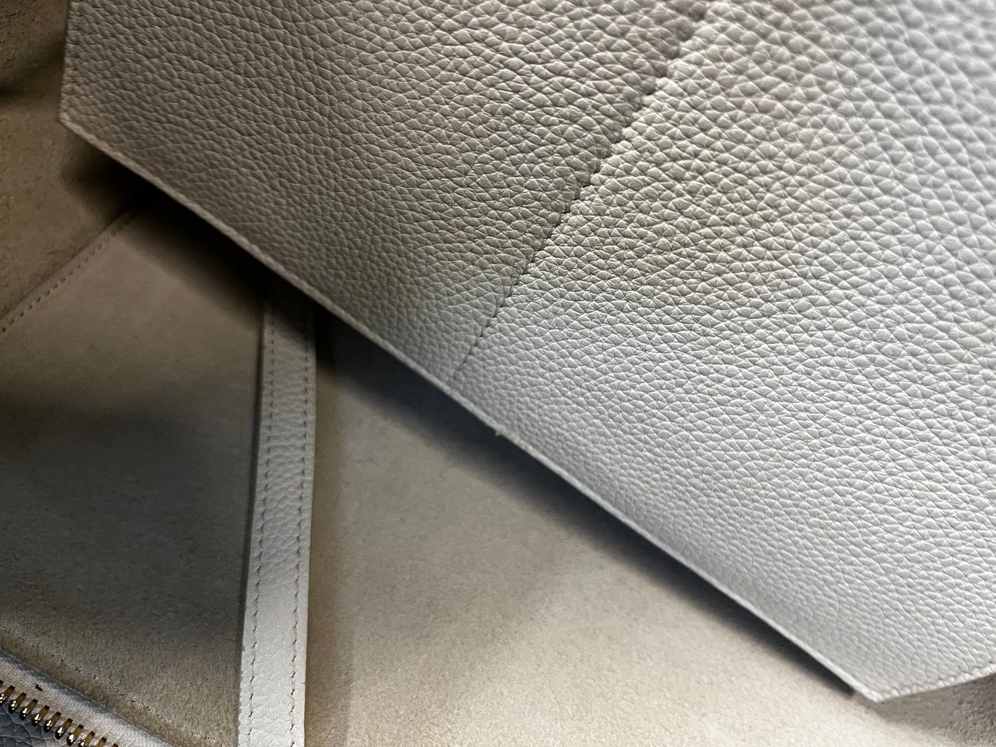 Celine Tri-Fold Shoulder Bag Grained Calfskin, WHITE, LEATHER, Shoulder bag