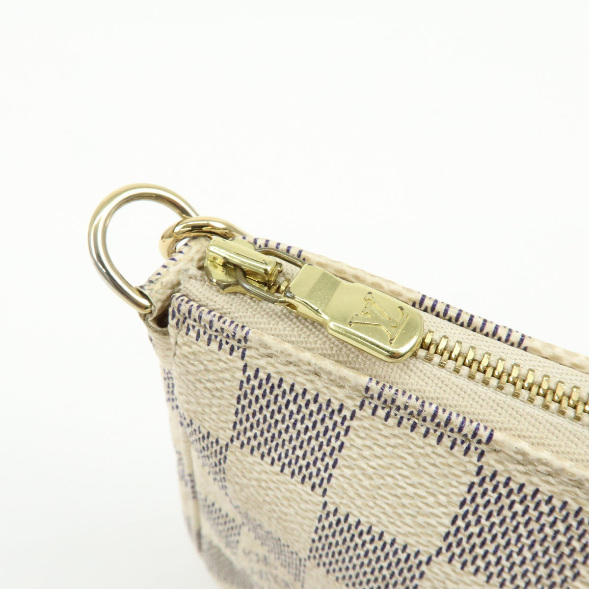 Louis Vuitton Pochette Accessoires Damier, White, Canvas, Clutch