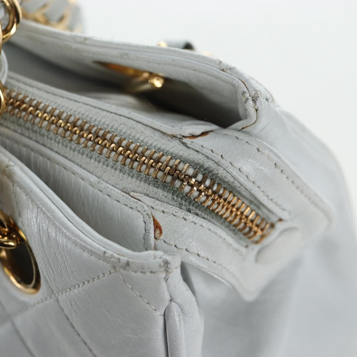 Chanel Shoulder Quilted Leather, White, Leather, Shoulder Bag
