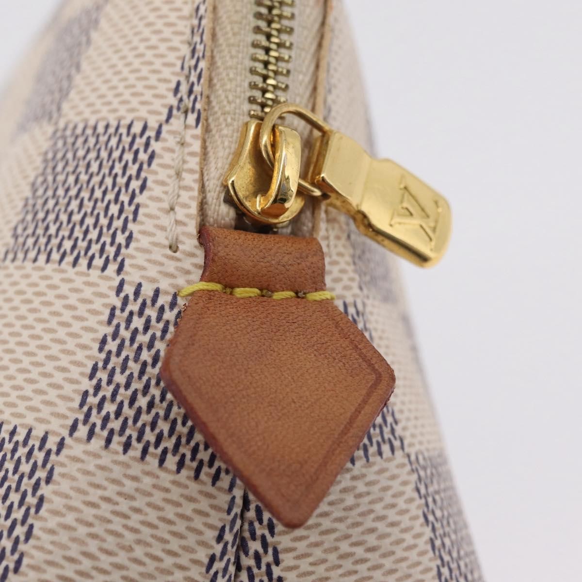 Louis Vuitton Toiletry Pouch Damier, Beige, Canvas, Clutch