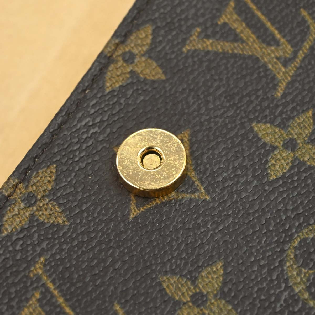 Louis Vuitton Florentine Waist Monogram Canvas, Brown, Canvas, Clutch