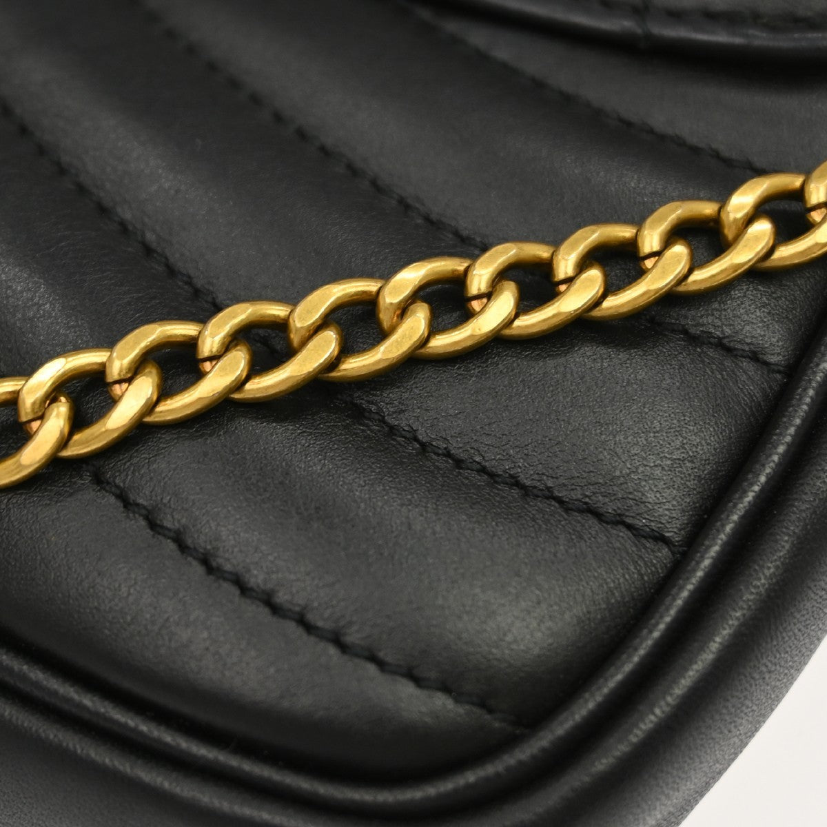 Louis Vuitton New Wave Chain Quilted Leather, Black, Leather, Handbag
