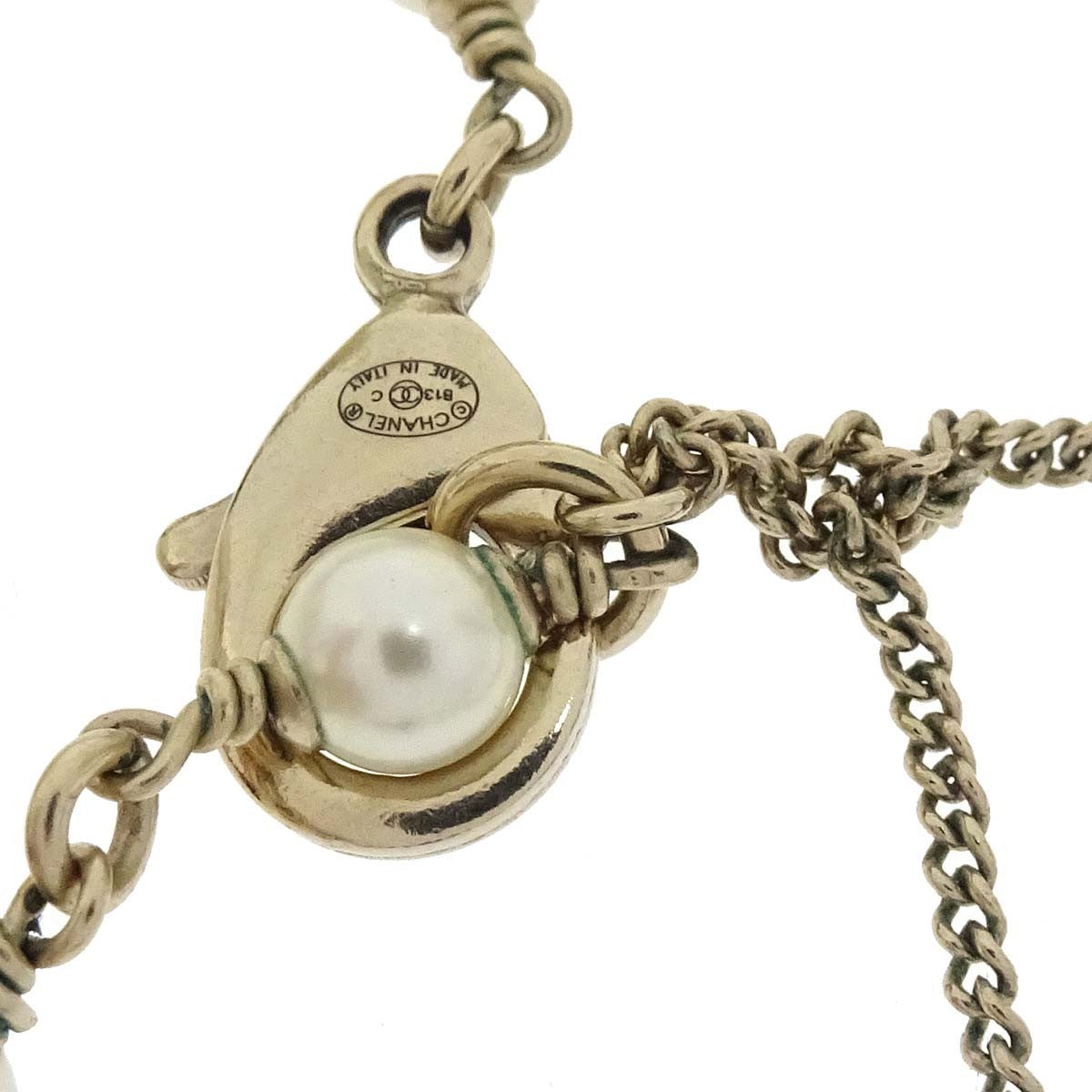 Chanel CC Necklace Faux Pearl and Metal, Gold, Gold Plated, Necklace