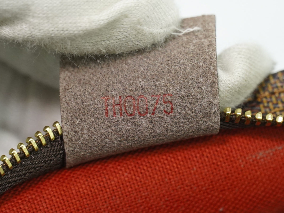 Louis Vuitton Trousse Make Up Damier, Brown, Canvas, Clutch