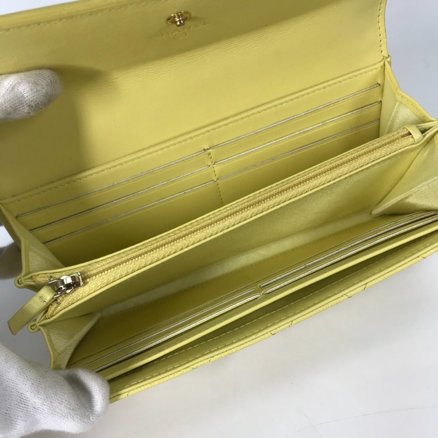 Chanel CC Filigree, Yellow, Leather, wallet