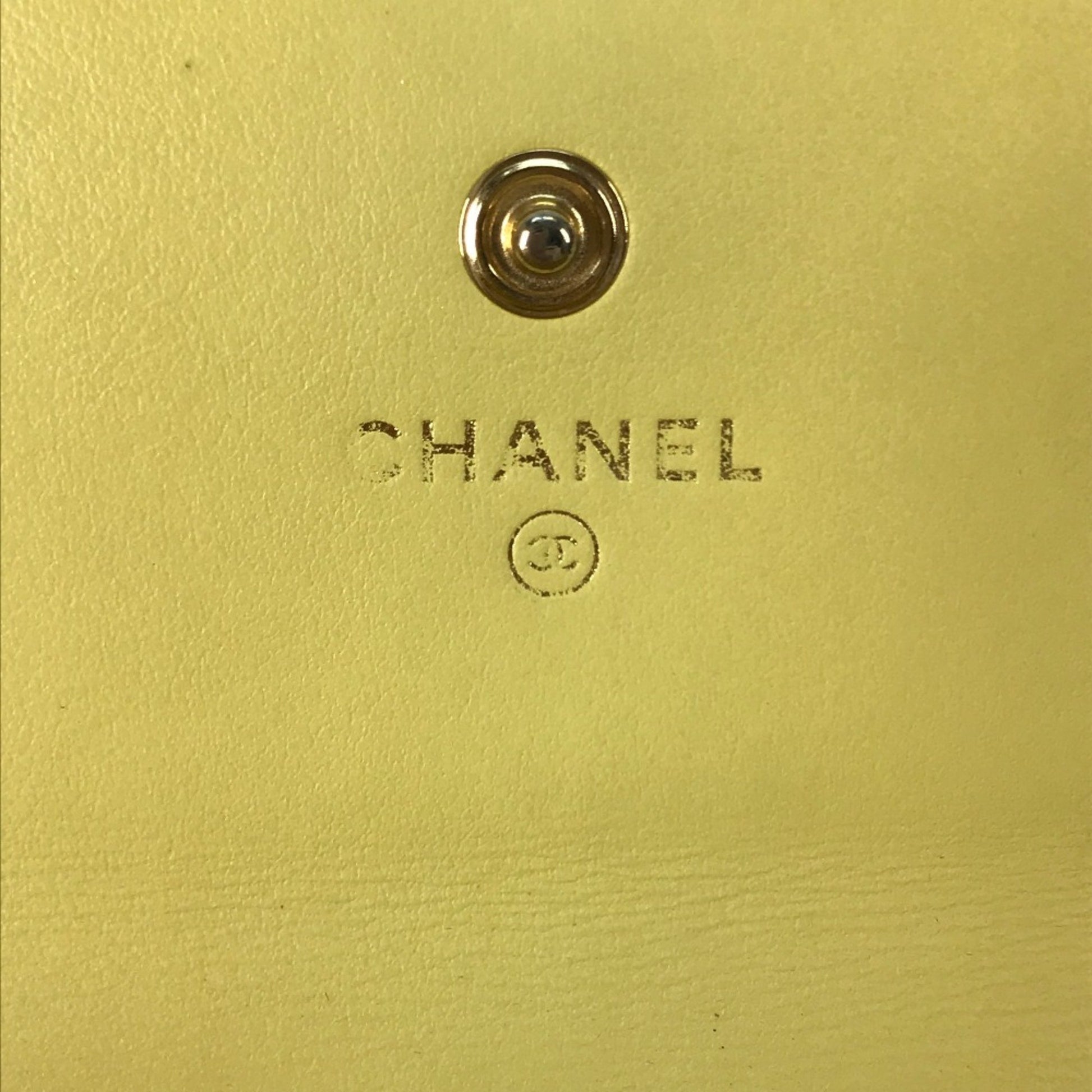 Chanel CC Filigree, Yellow, Leather, wallet
