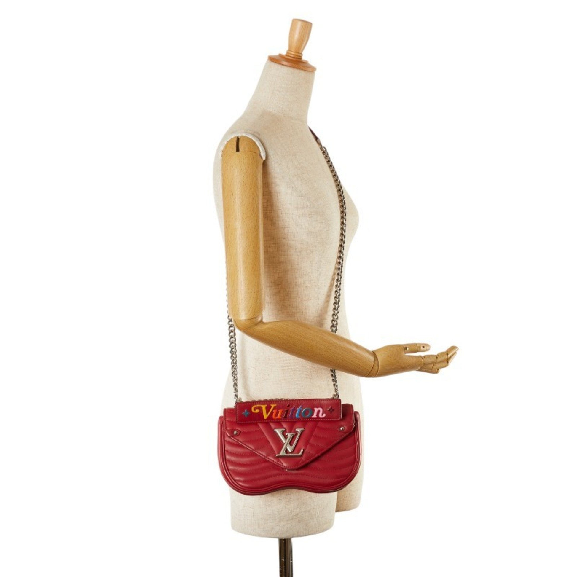 Louis Vuitton New Wave, Red, Leather, shoulder