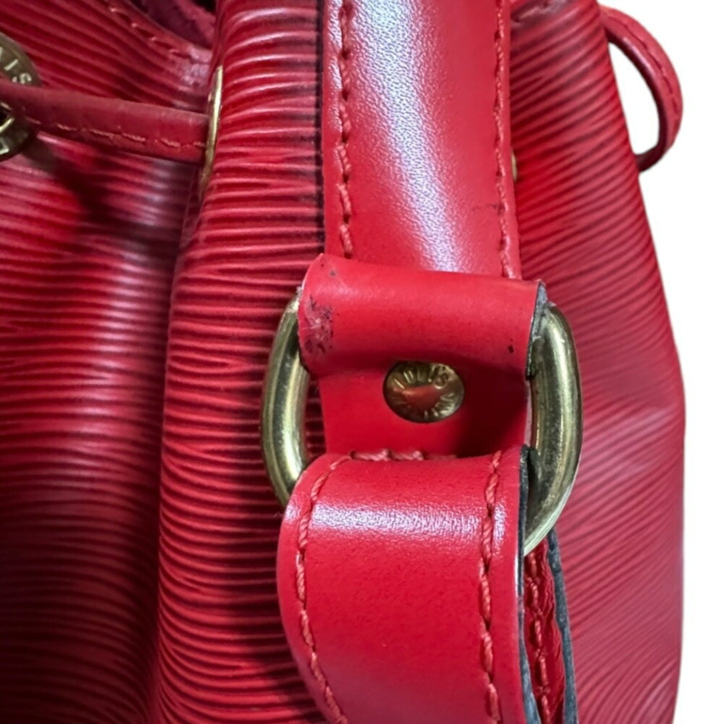 Louis Vuitton Noé, Red, Leather, shoulder
