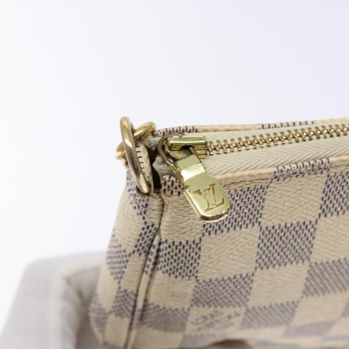 Louis Vuitton Pochette Accessoire, White, Canvas, clutch