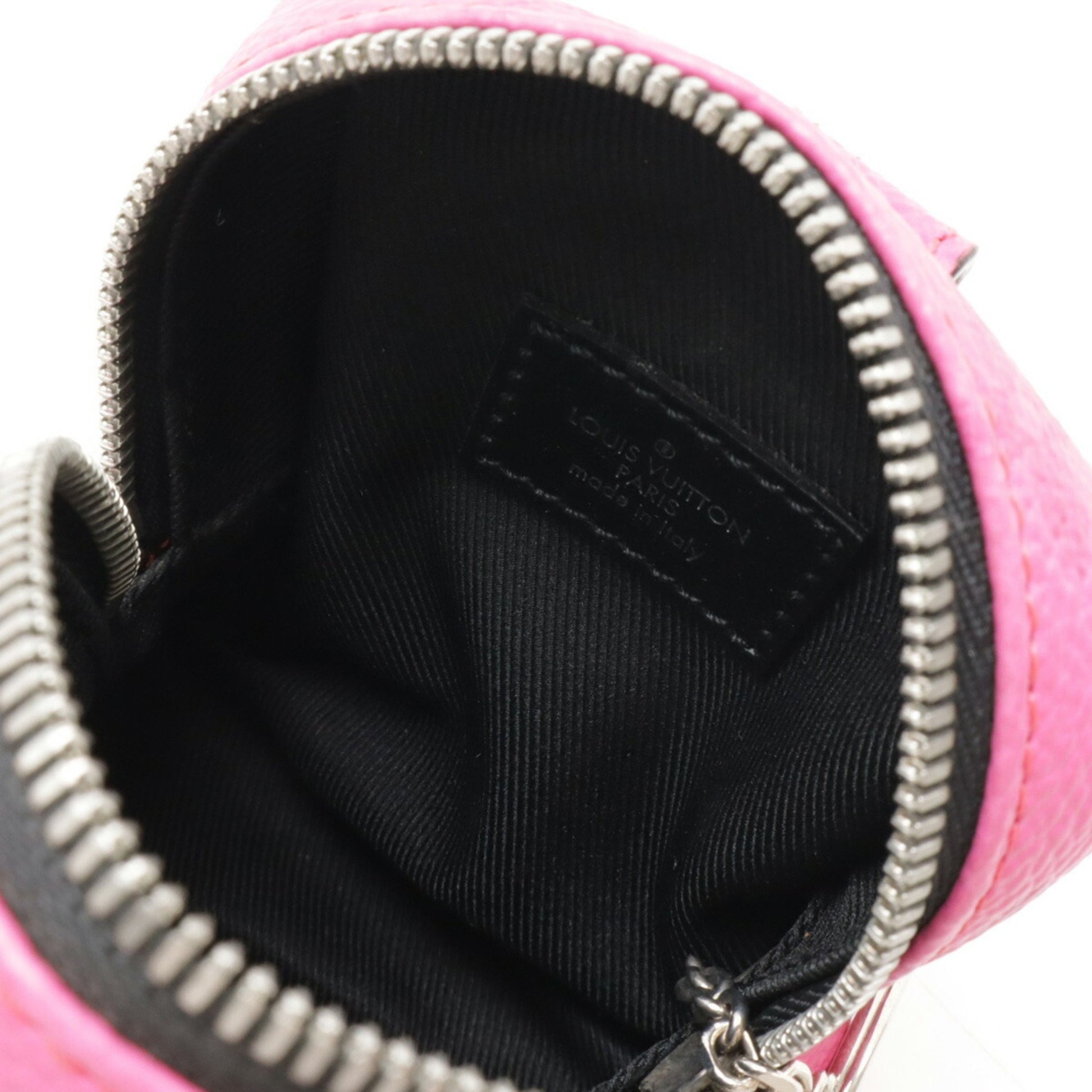 Louis Vuitton Porte clés, Pink, Leather, clutch