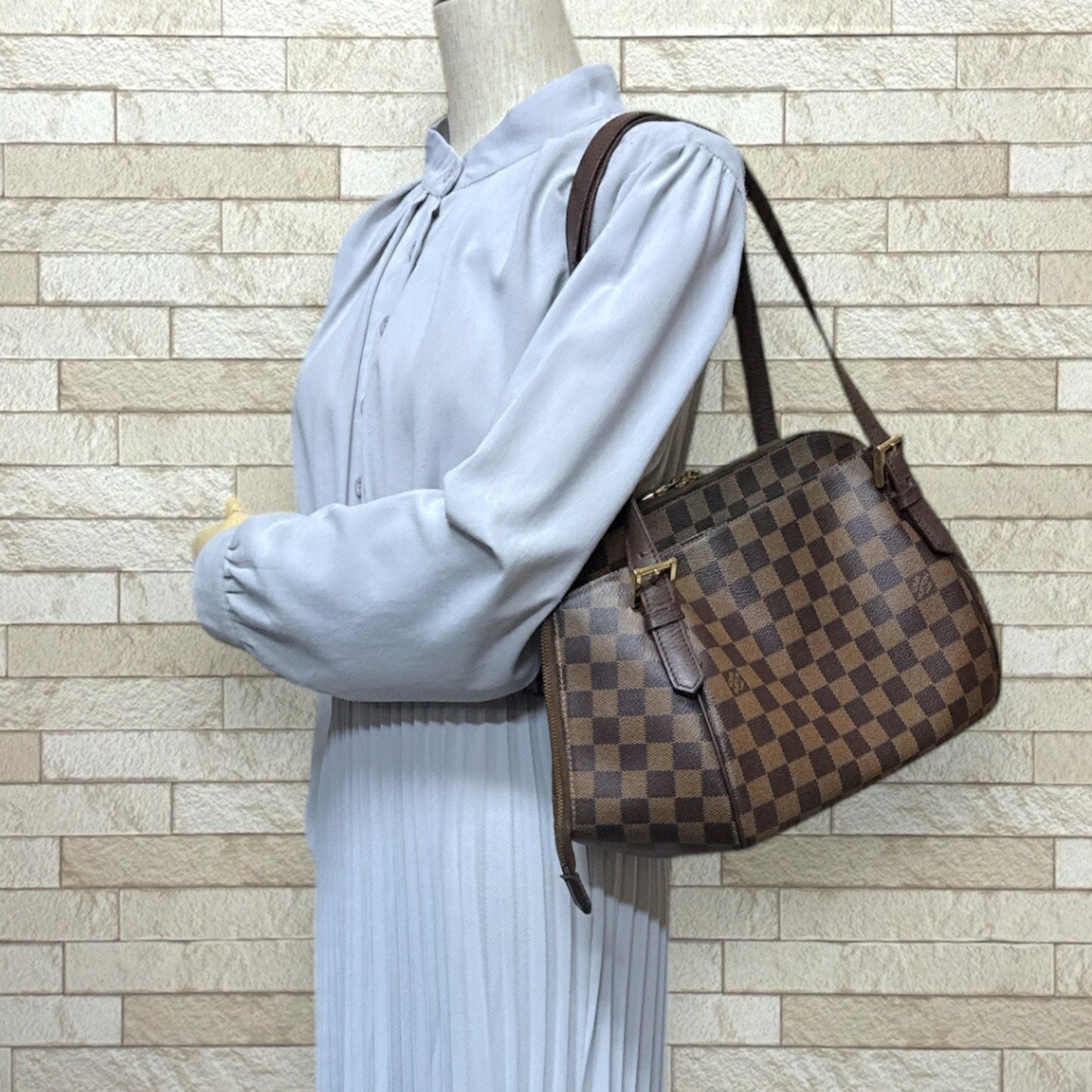 Louis Vuitton Belem MM, Brown, Canvas, shoulder