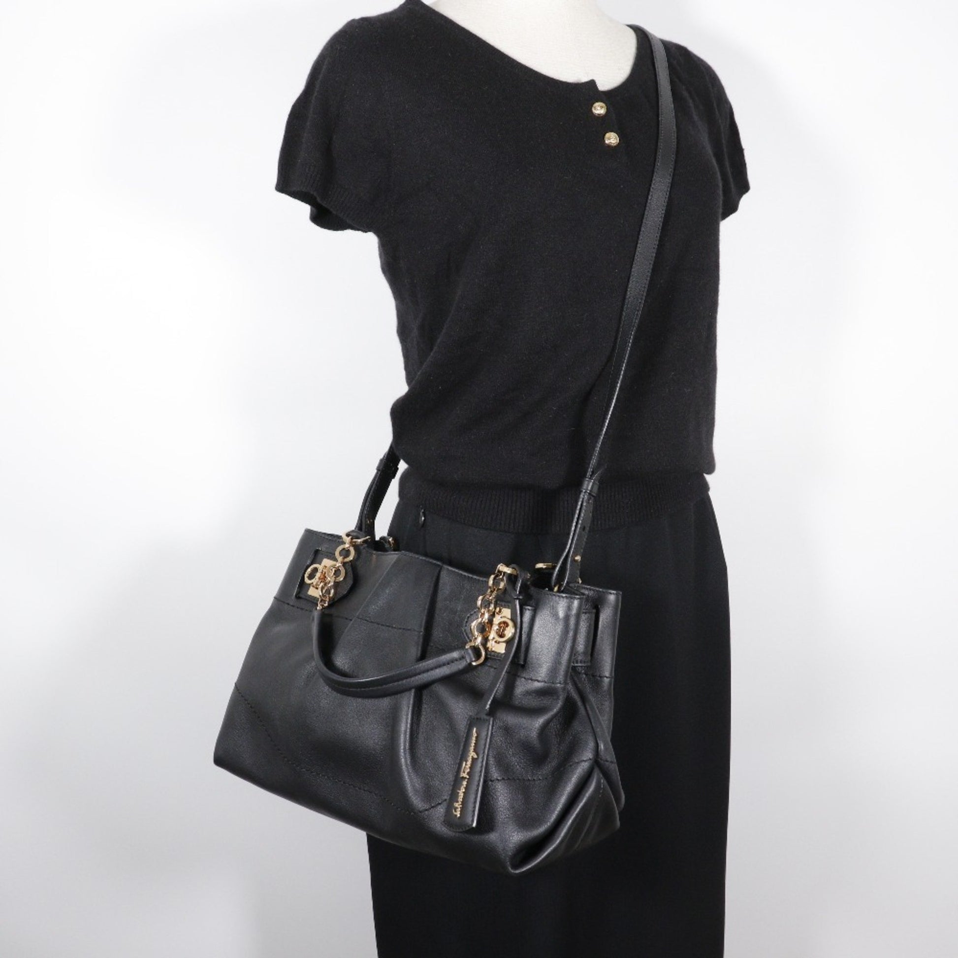 Salvatore Ferragamo Gancini, Black, Leather, handbag