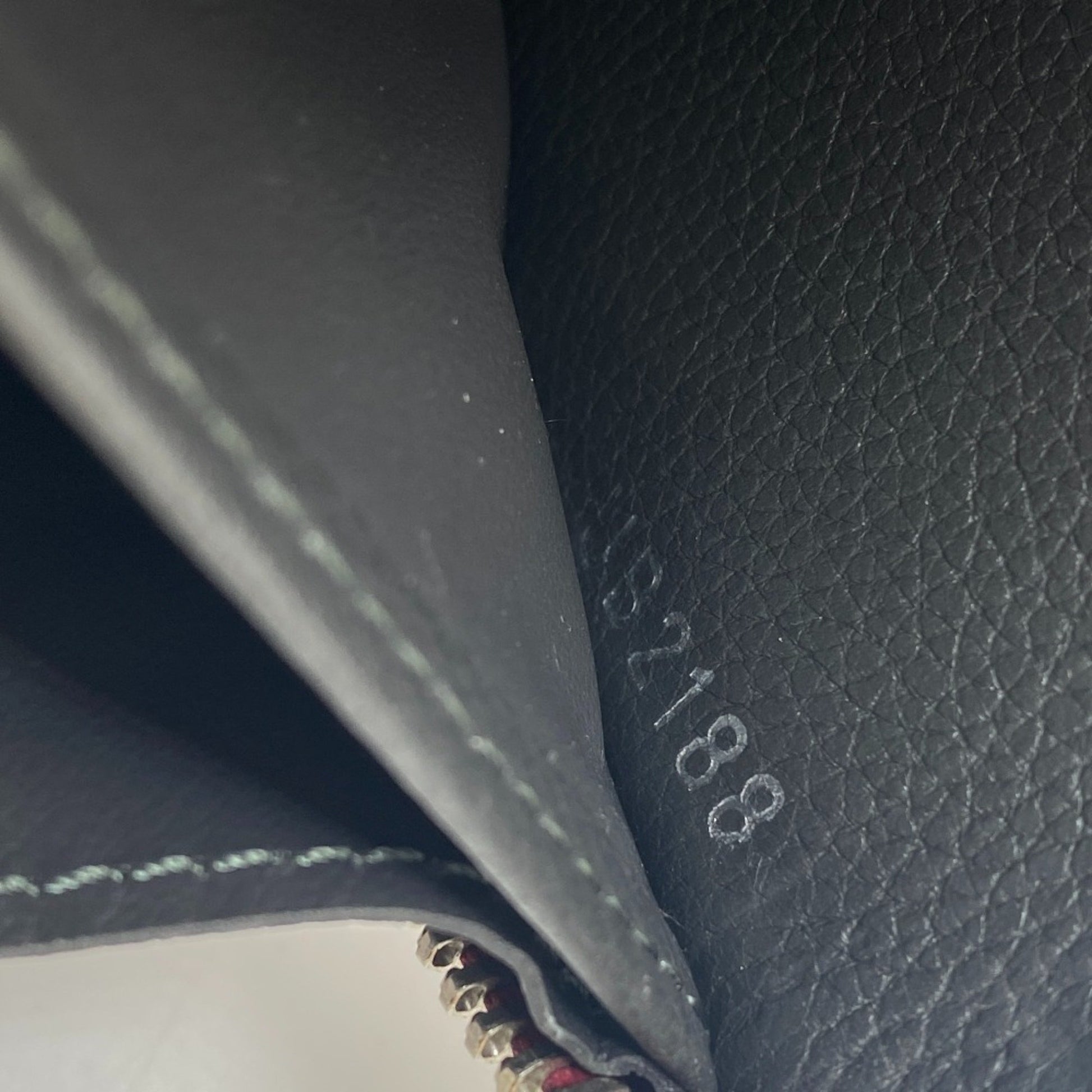 Louis Vuitton Lockme, Pink, Leather, wallet