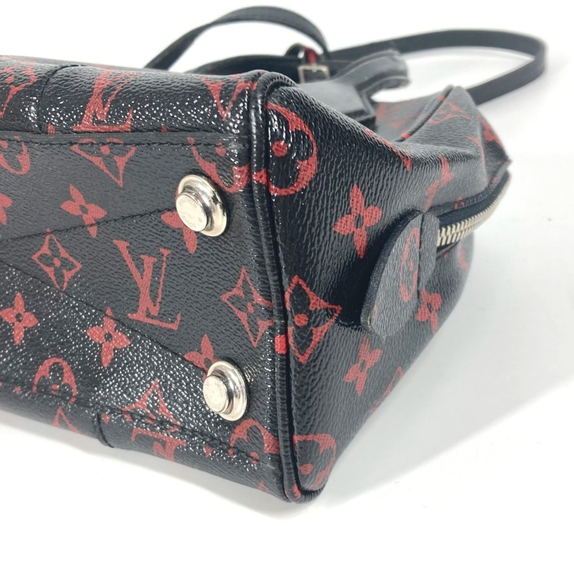 Louis Vuitton Dora, Black, Canvas, shoulder