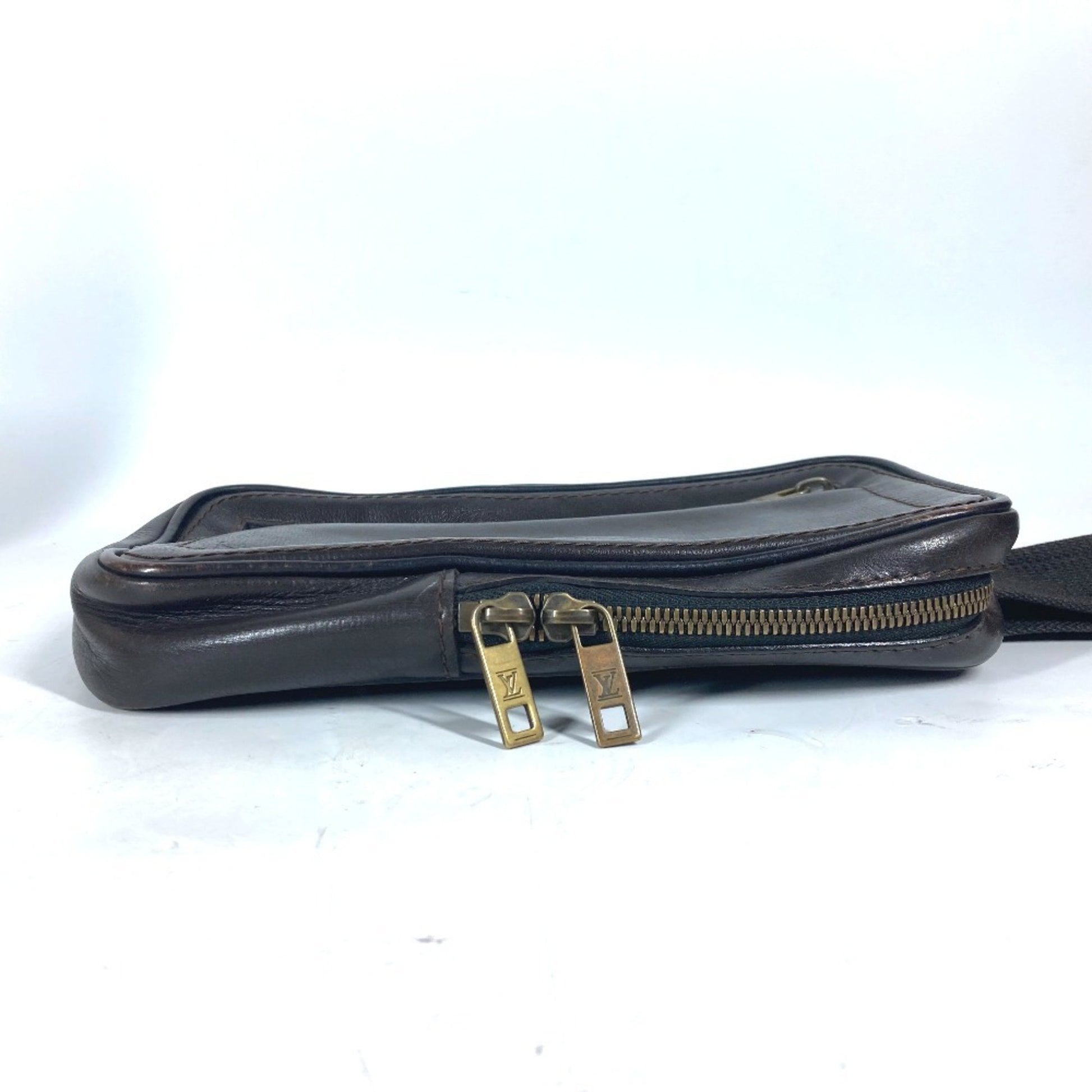 Louis Vuitton Utah, Brown, Leather, clutch