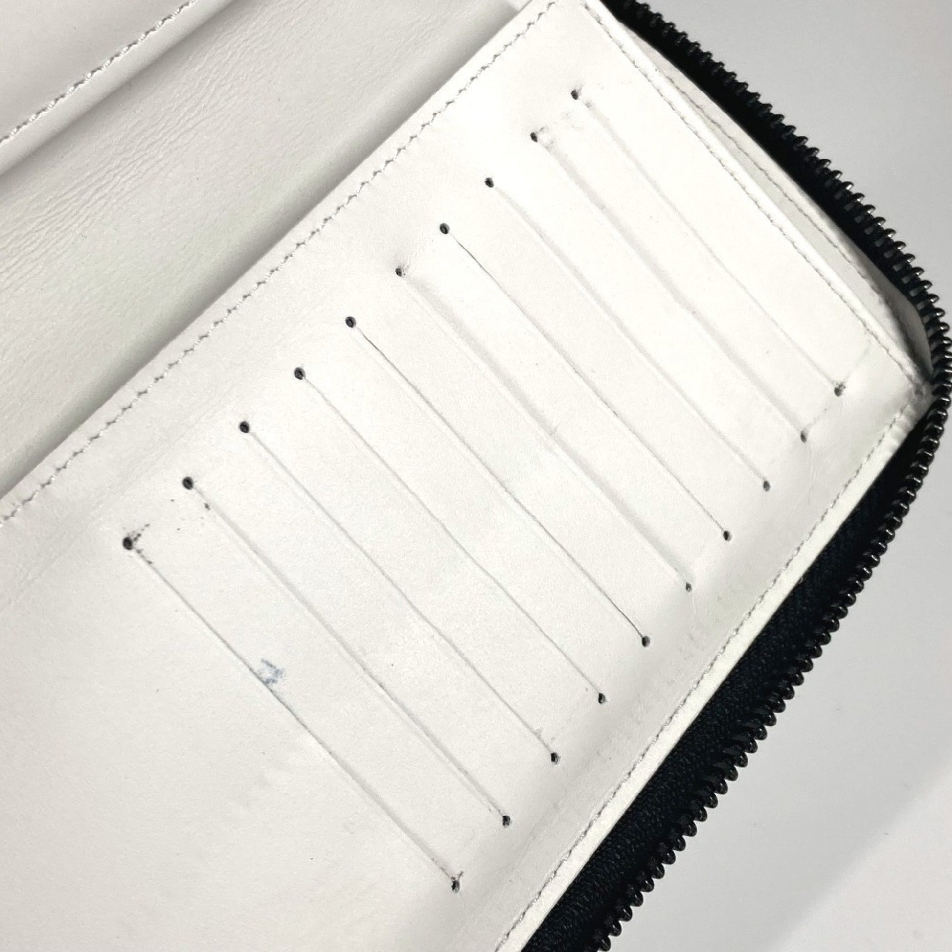 Louis Vuitton Zippy Wallet Vertical, White, Leather, wallet