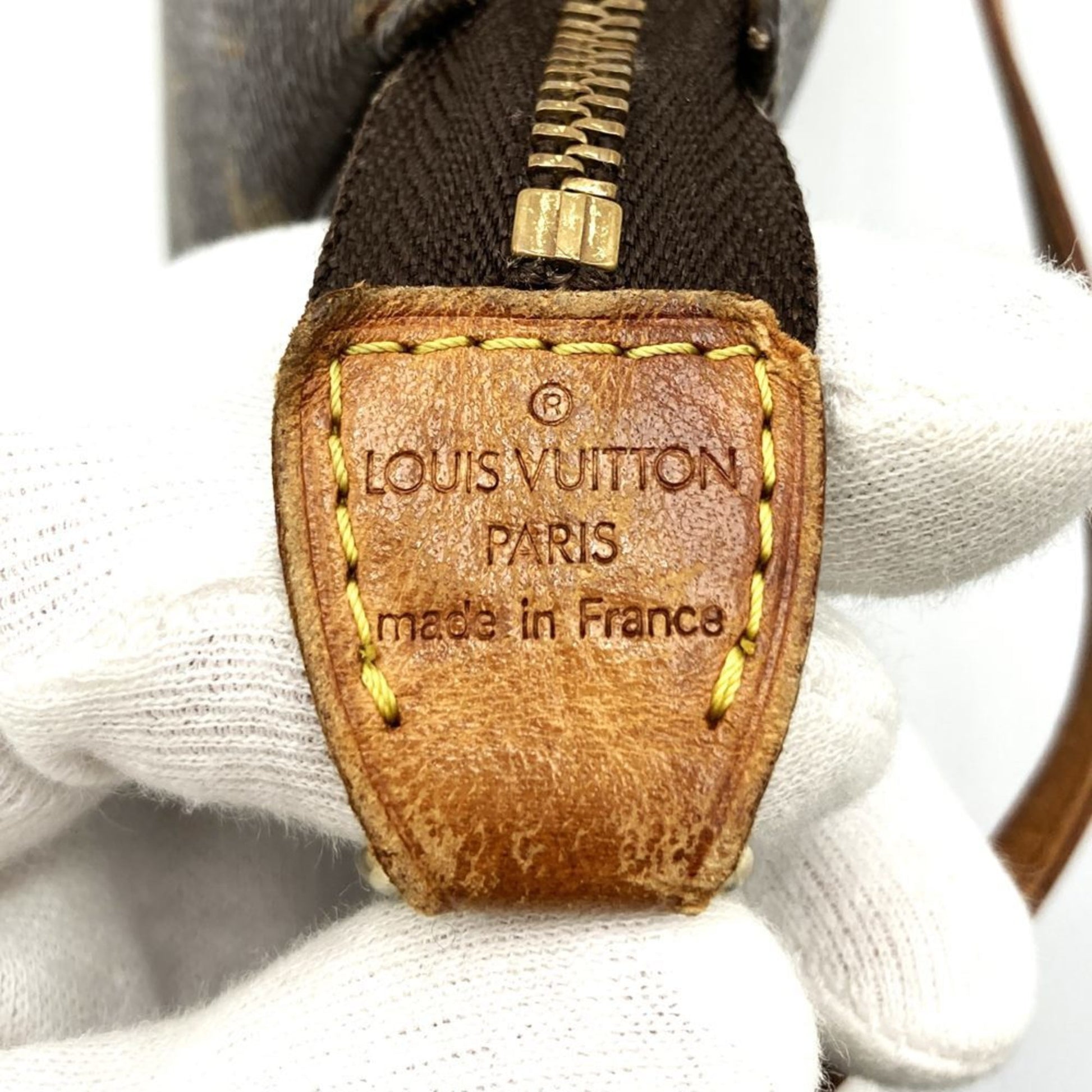 Louis Vuitton Pochette Accessoire, Brown, Canvas, clutch