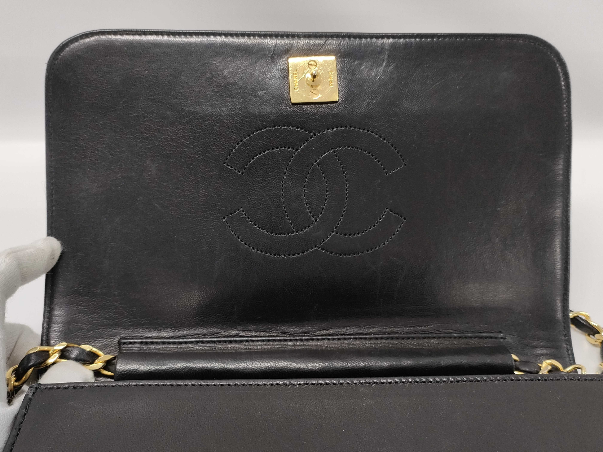 Chanel Wallet on Chain Quilted Velvet, BLACK, LEATHER, Handbag