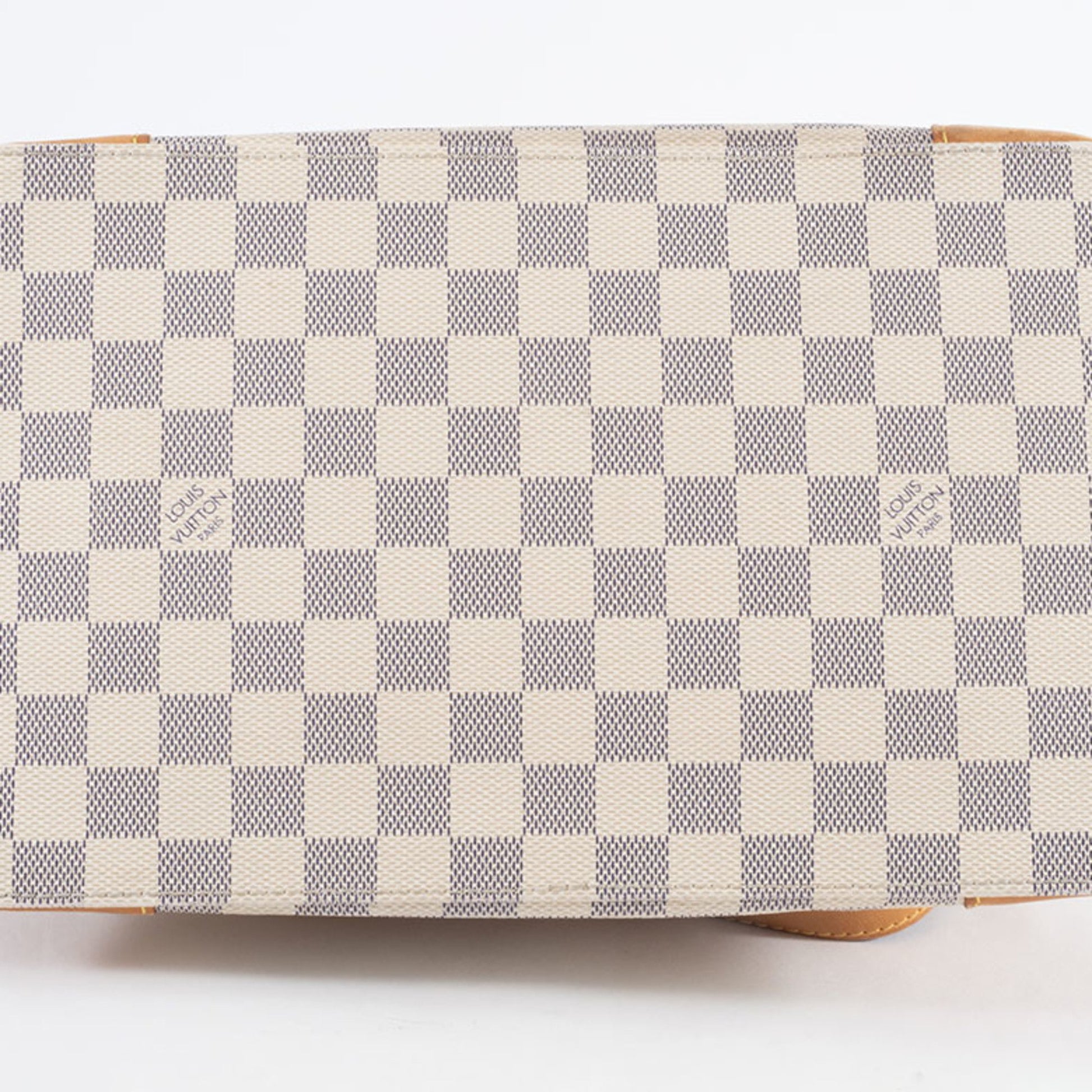 Louis Vuitton Hampstead, White, Canvas, handbag