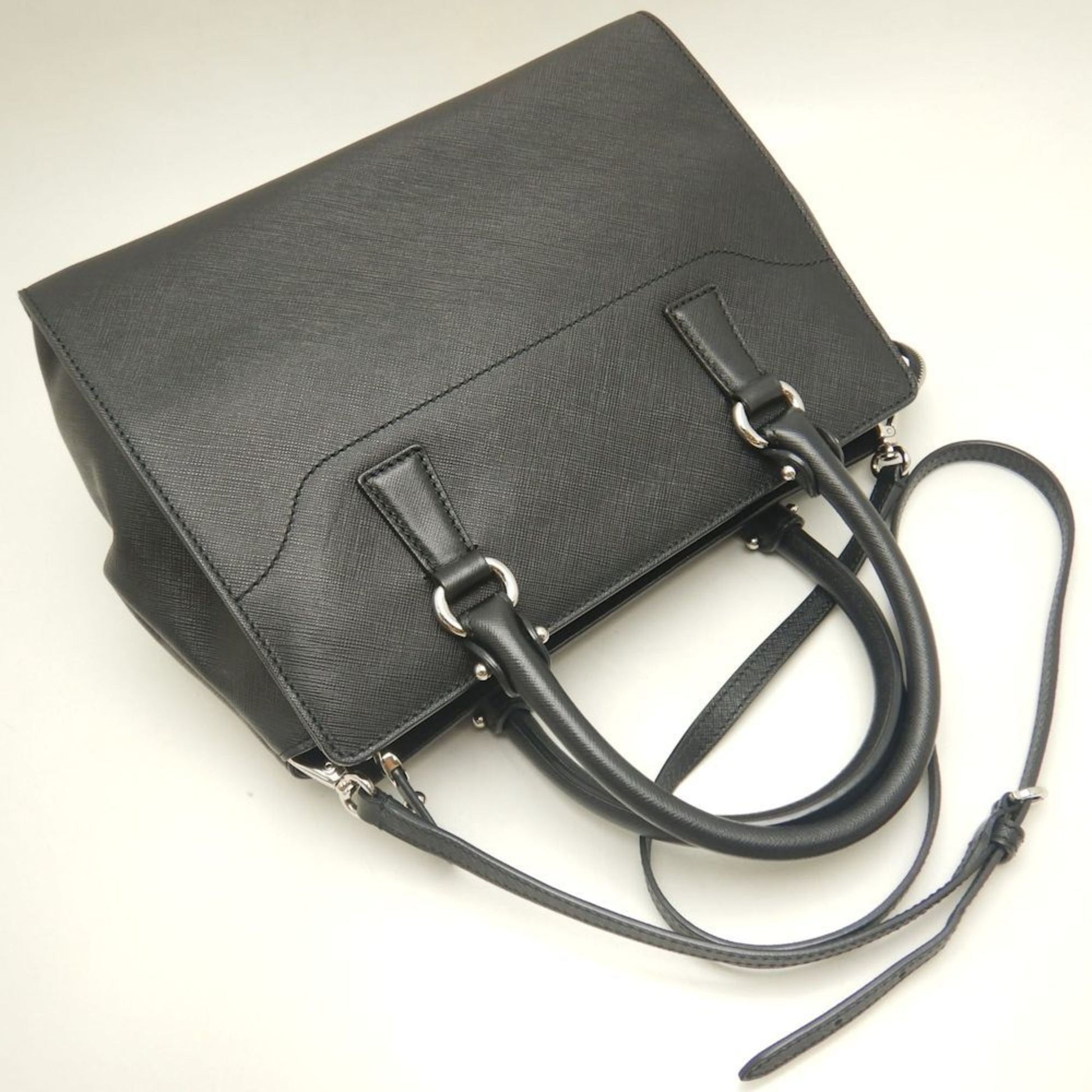Salvatore Ferragamo Briana, Black, Leather, handbag