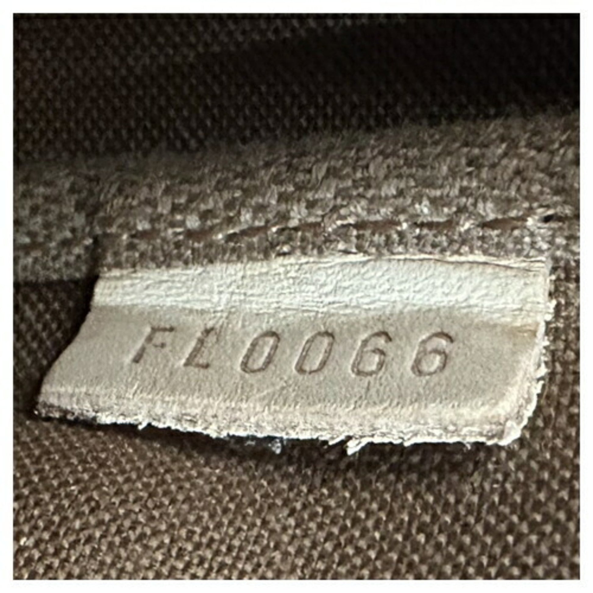 Louis Vuitton Mini Pochette Accessoires, Brown, Canvas, clutch