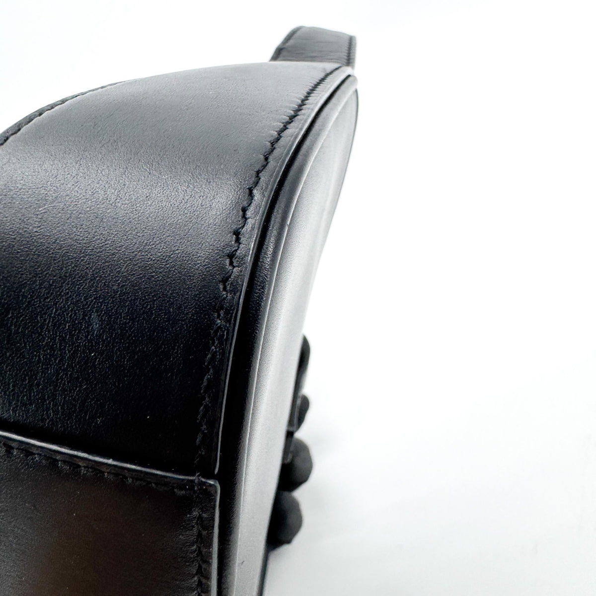 Saint Laurent Le 5 a 7 Hobo Leather, Black, Leather, Shoulder Bag