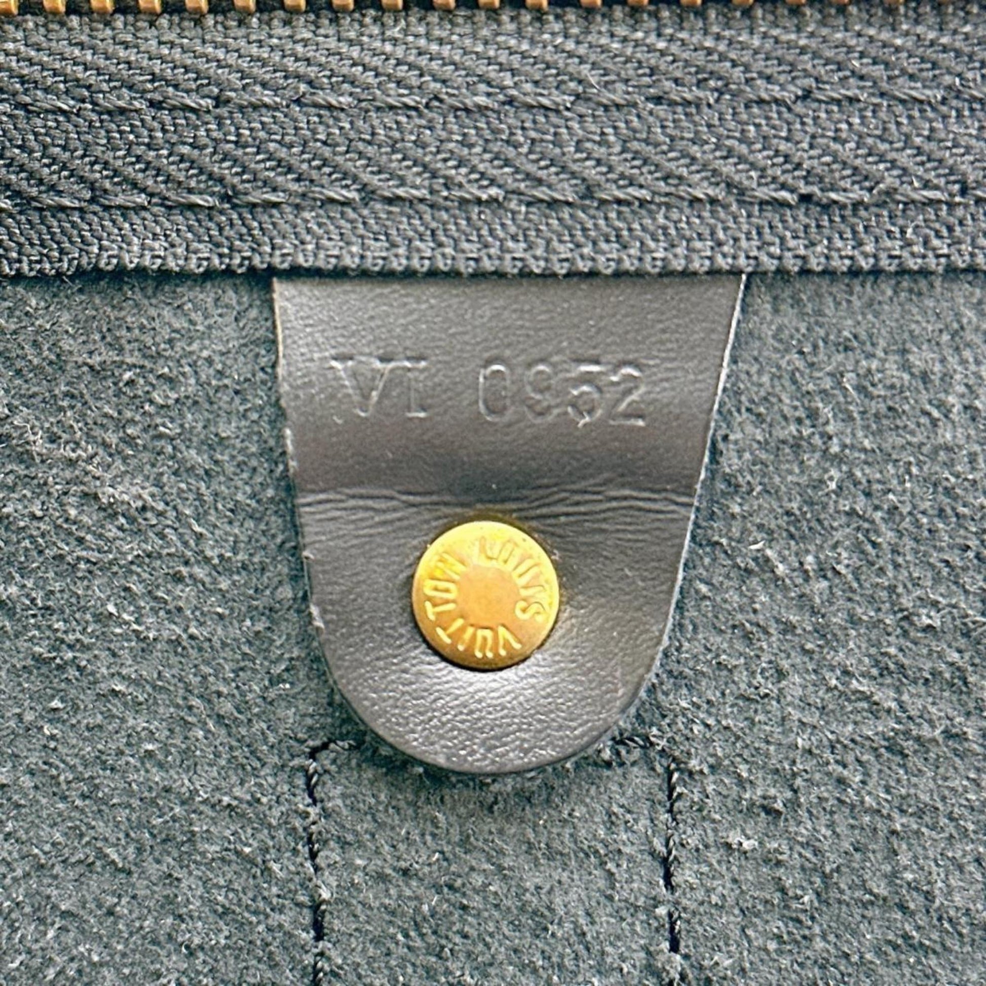 Louis Vuitton Keepall 50, Black, Leather, travel