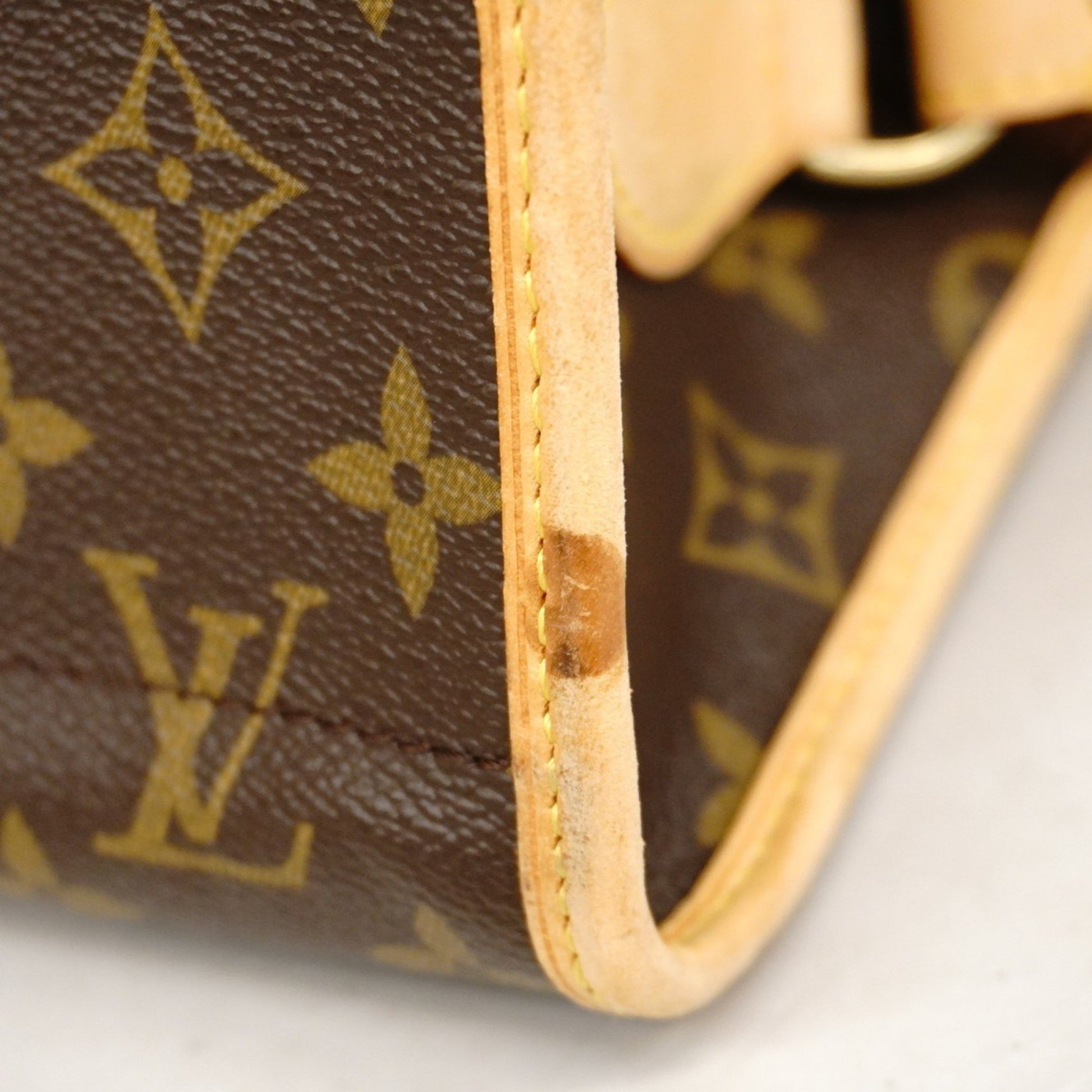Louis Vuitton Popincourt, Brown, Canvas, shoulder