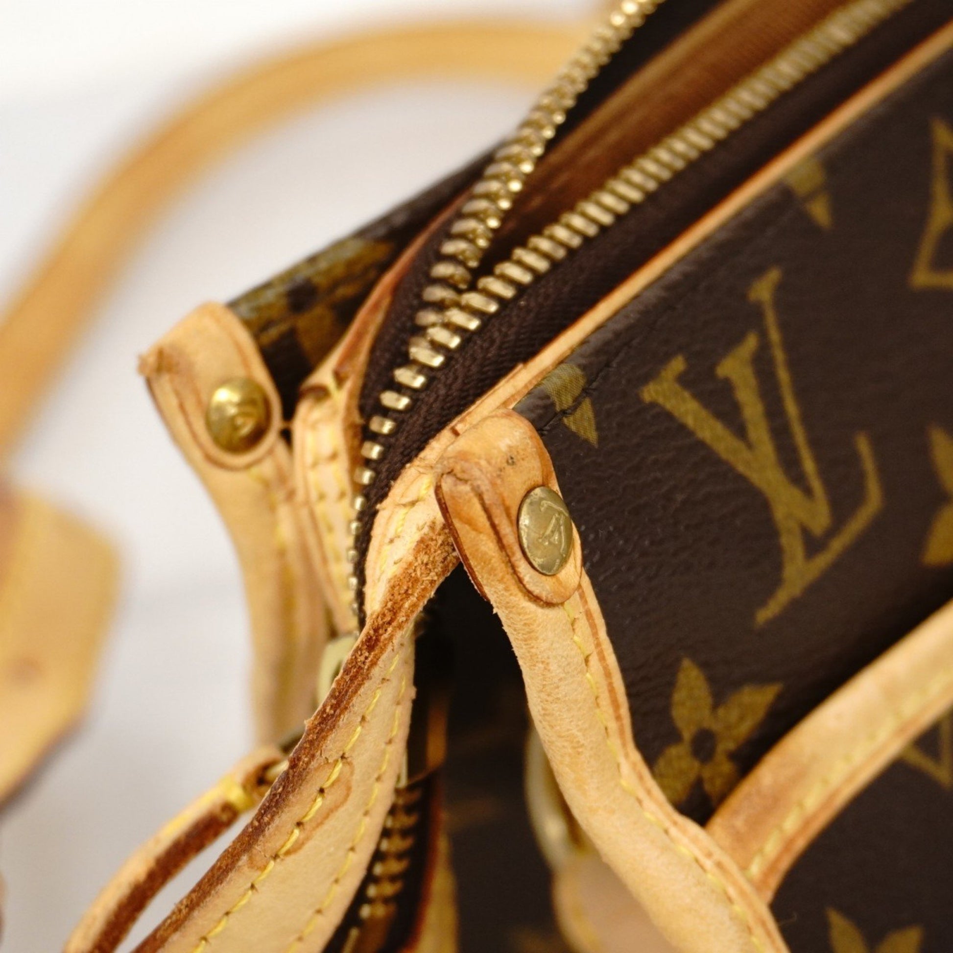 Louis Vuitton Popincourt, Brown, Canvas, shoulder