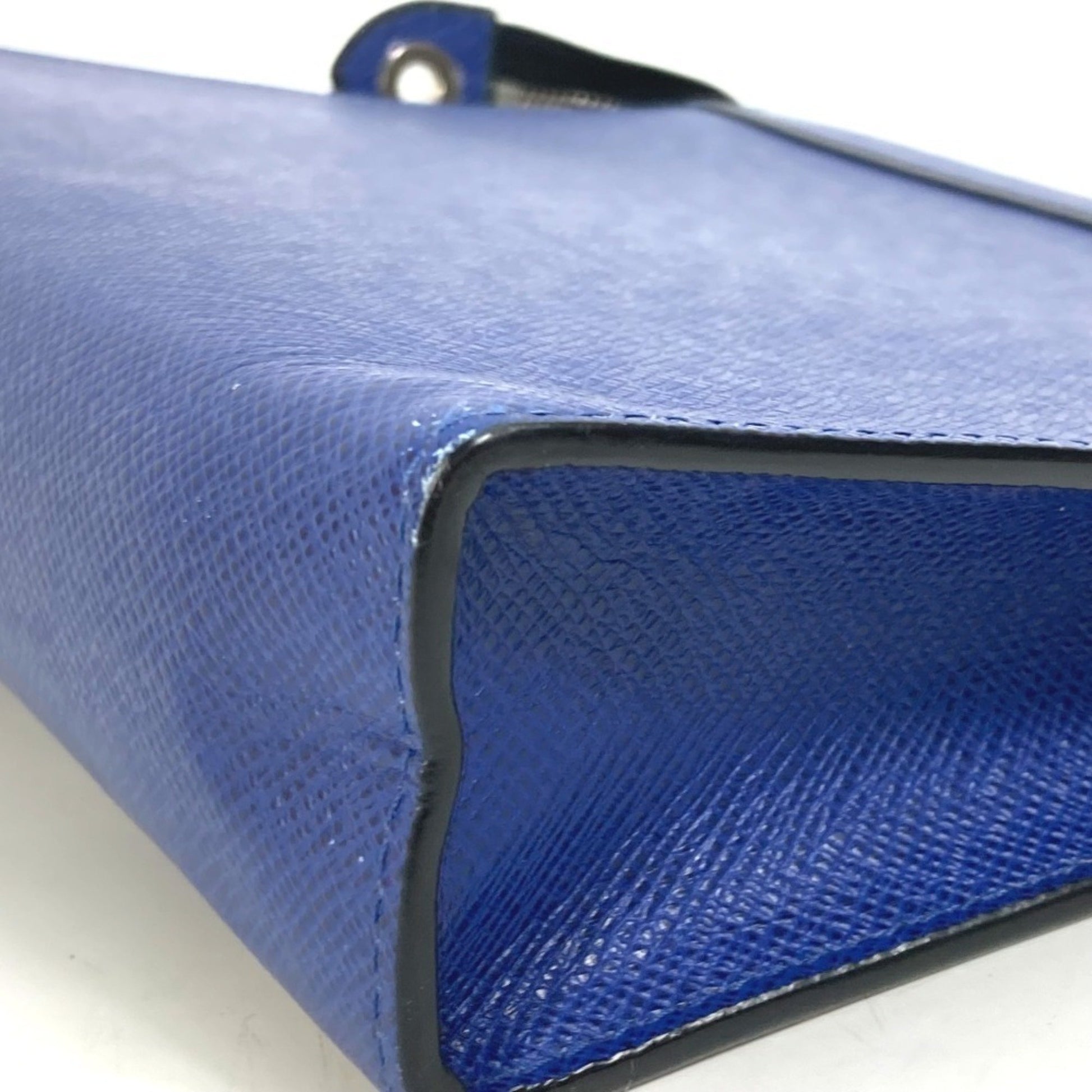 Louis Vuitton Pochette voyage, Blue, Leather, clutch