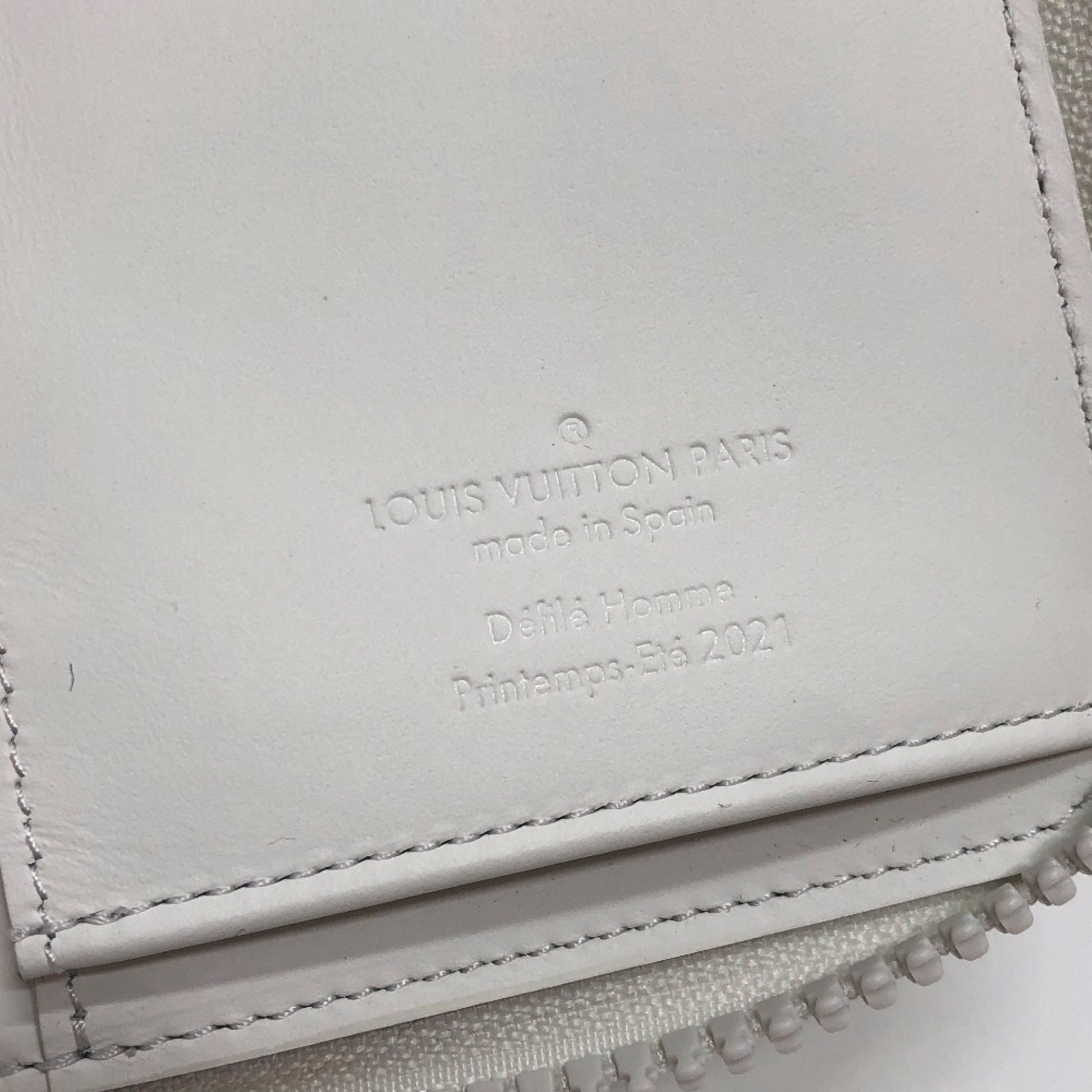Louis Vuitton Zippy Wallet Vertical, White, Leather, wallet