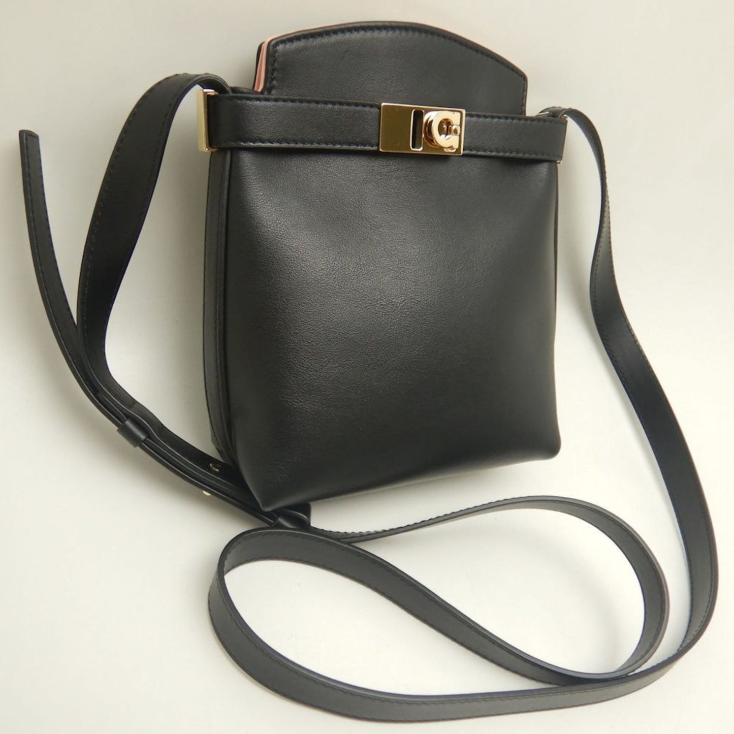Salvatore Ferragamo, Black, Leather, shoulder
