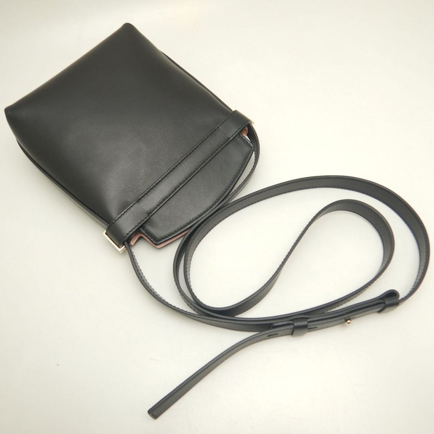 Salvatore Ferragamo, Black, Leather, shoulder