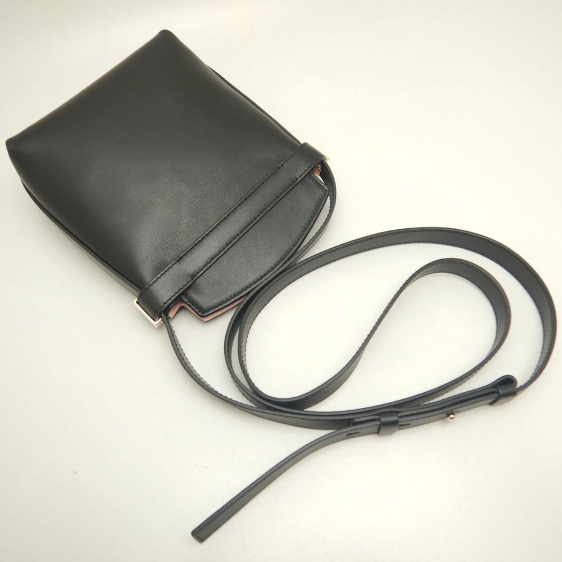Salvatore Ferragamo, Black, Leather, shoulder