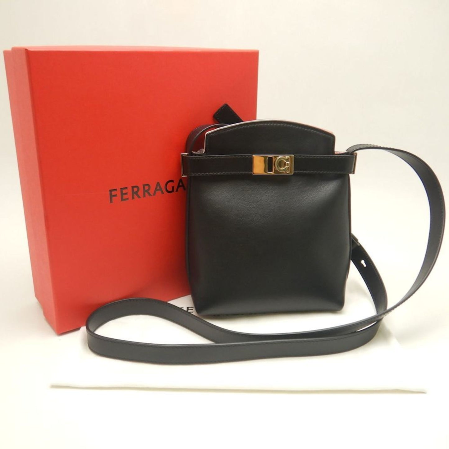 Salvatore Ferragamo, Black, Leather, shoulder