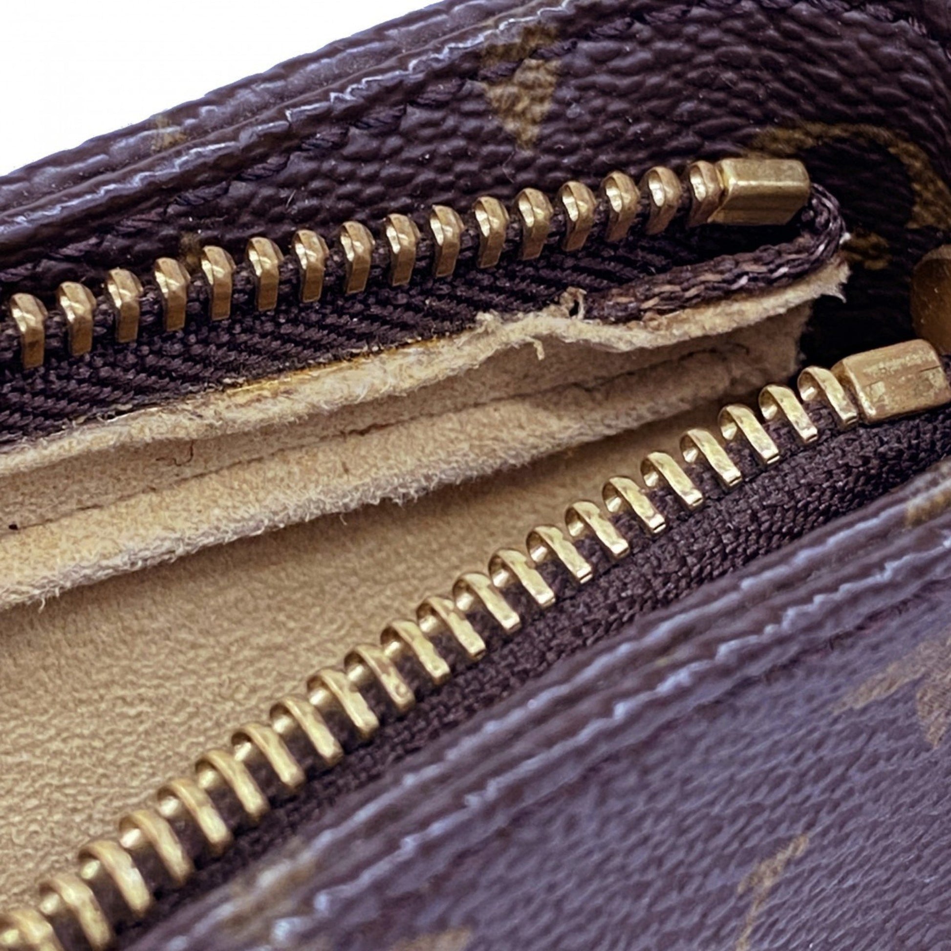 Louis Vuitton Looping MM, Brown, Canvas, shoulder