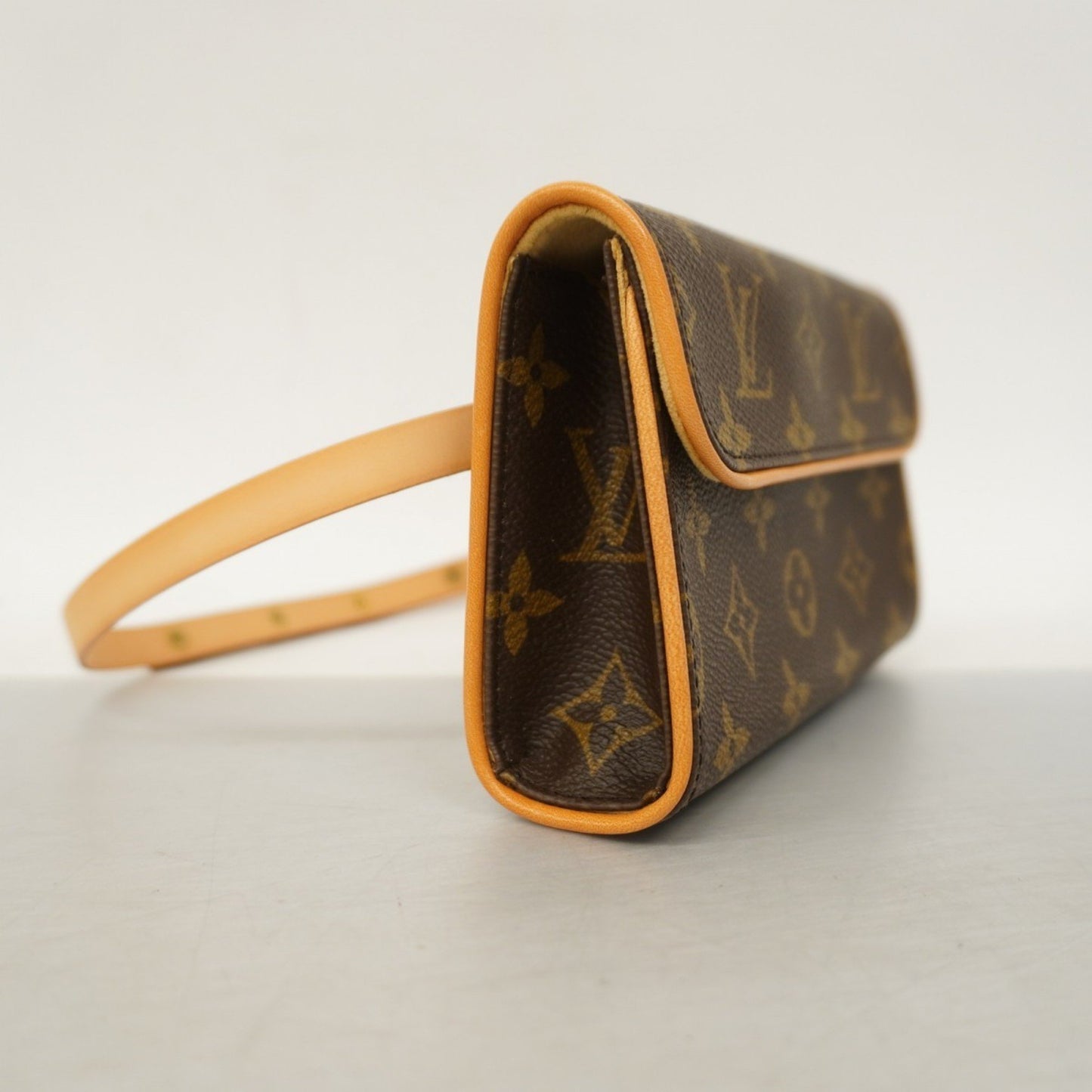 Louis Vuitton Florentine, Brown, Canvas, clutch