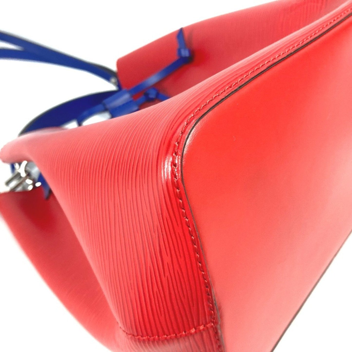 Louis Vuitton NéoNoé, Red, Leather, shoulder