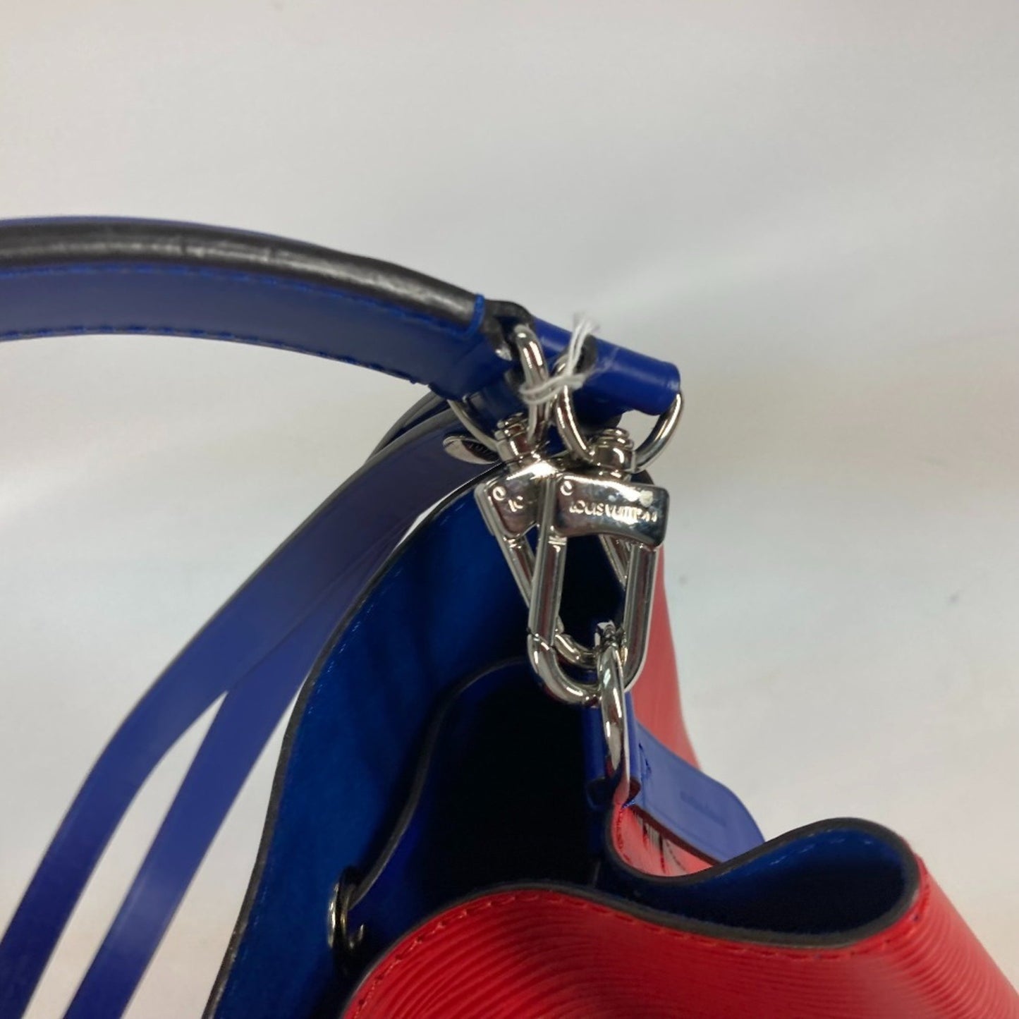 Louis Vuitton NéoNoé, Red, Leather, shoulder