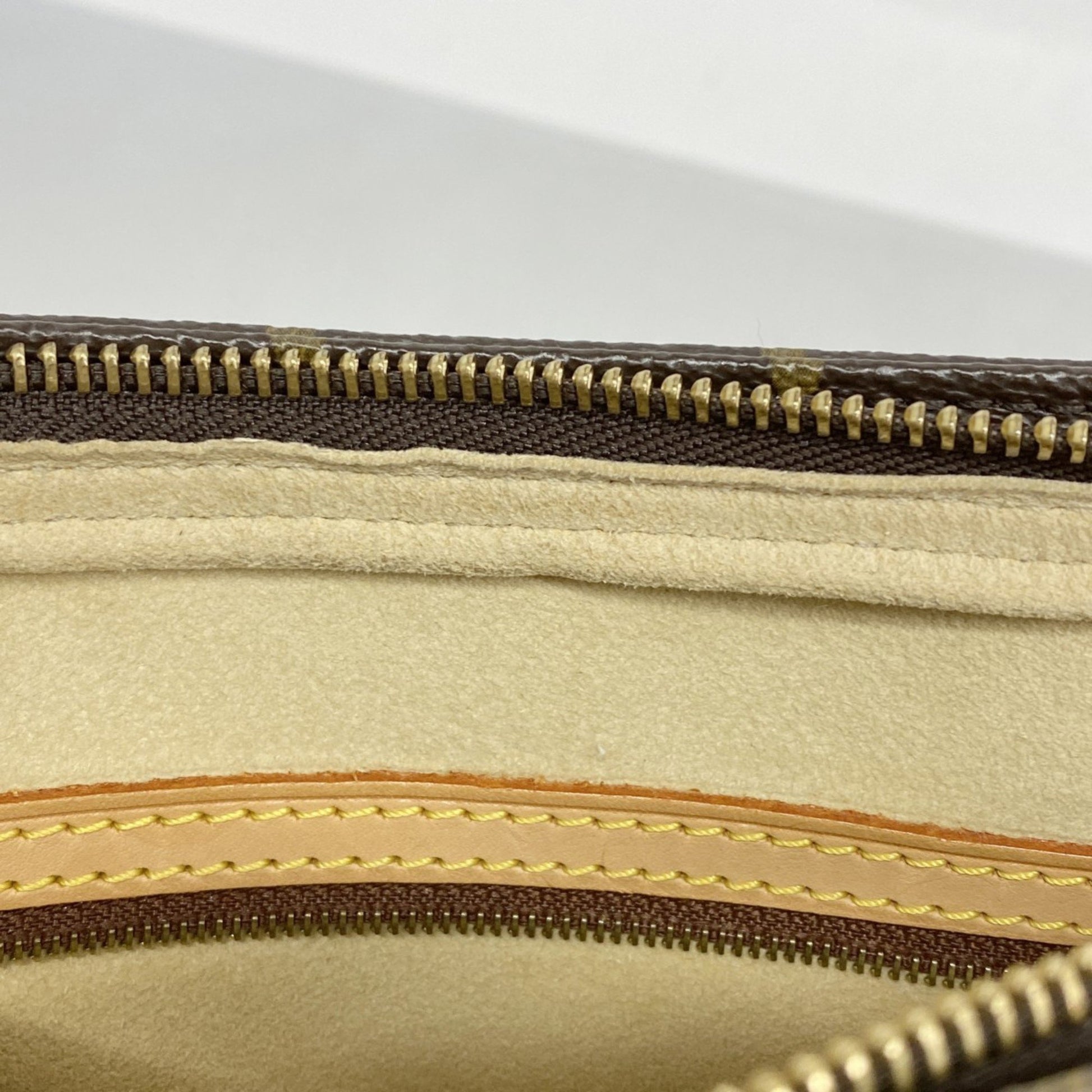 Louis Vuitton Looping MM, Brown, Canvas, shoulder