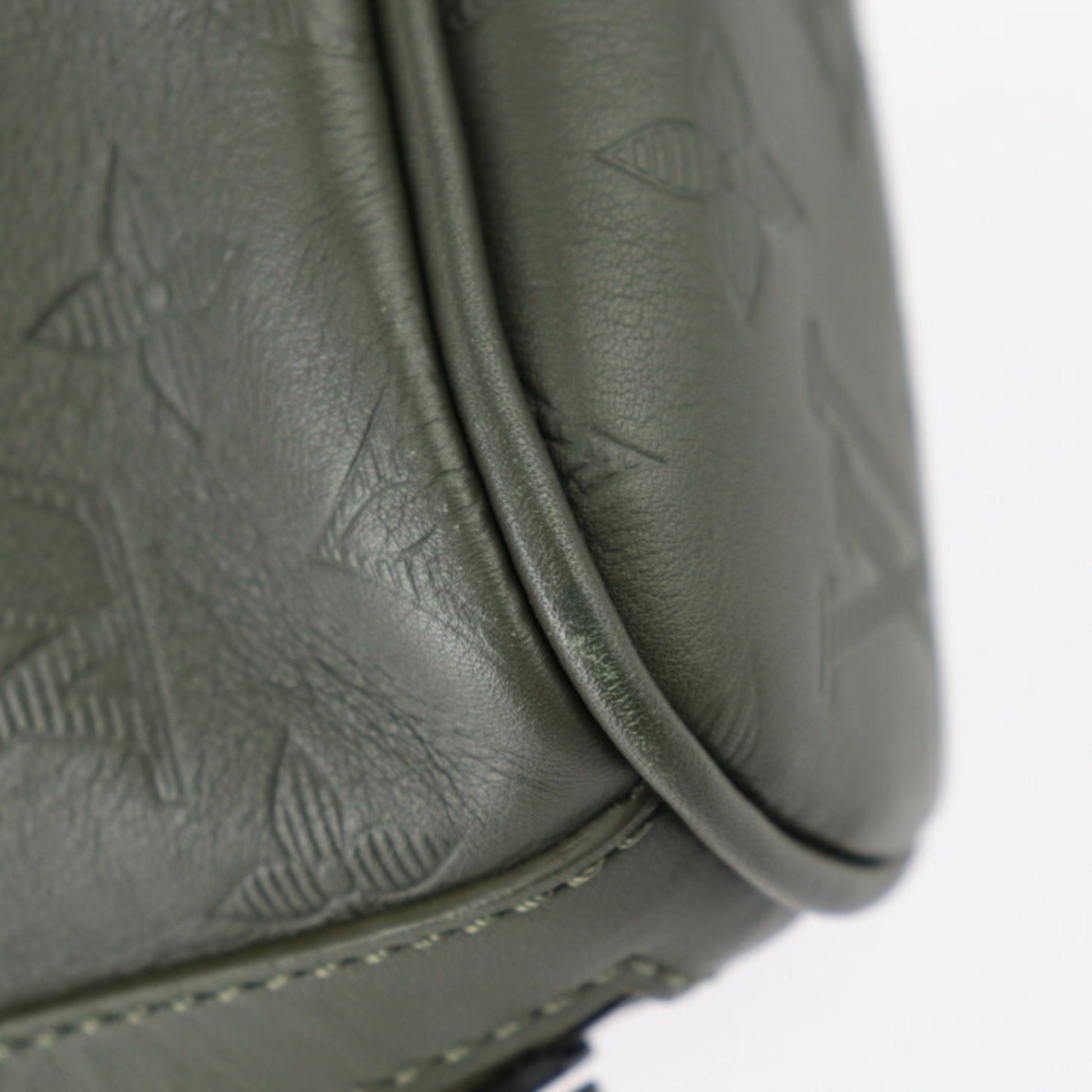 Louis Vuitton Shadow, Black, Leather, shoulder