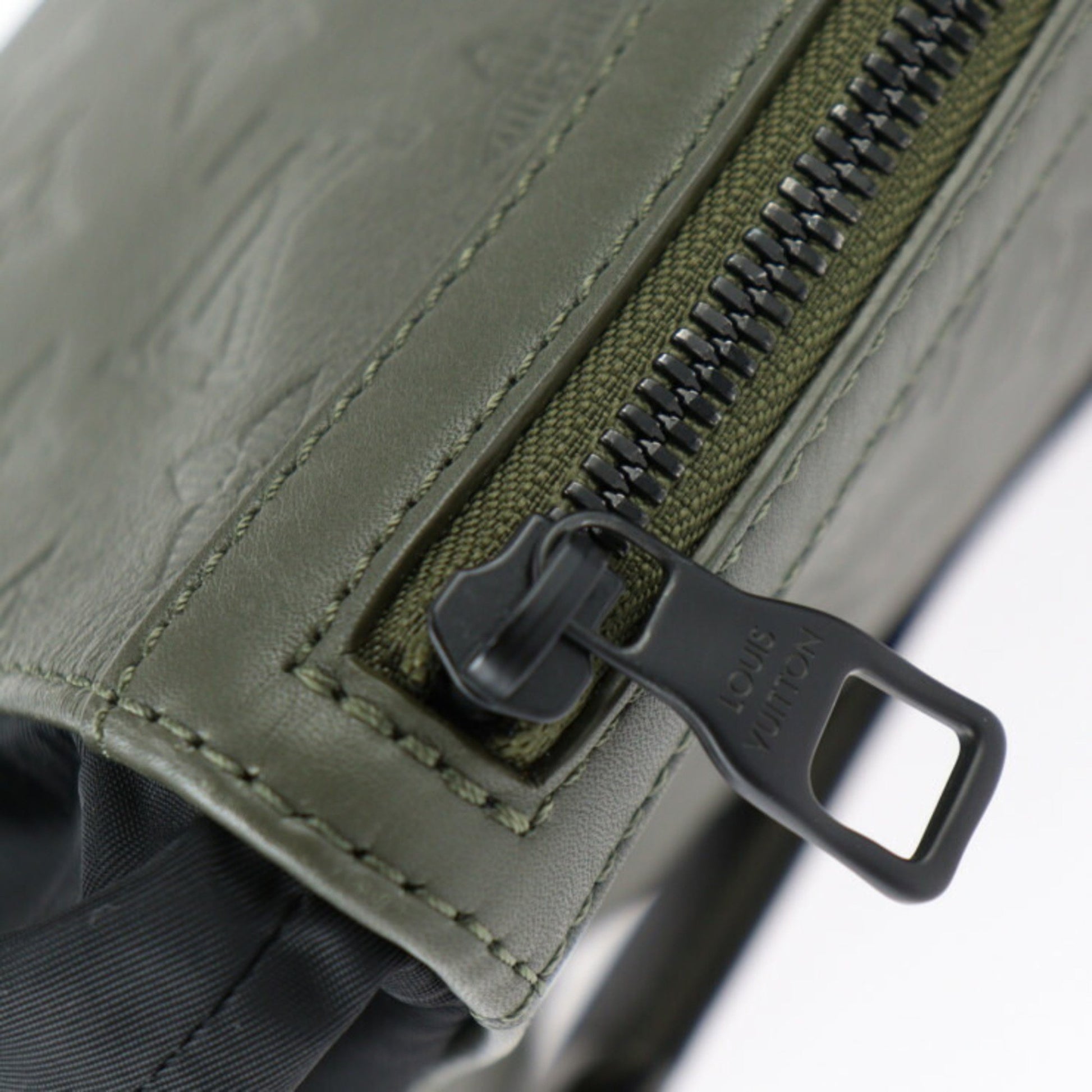 Louis Vuitton Shadow, Black, Leather, shoulder
