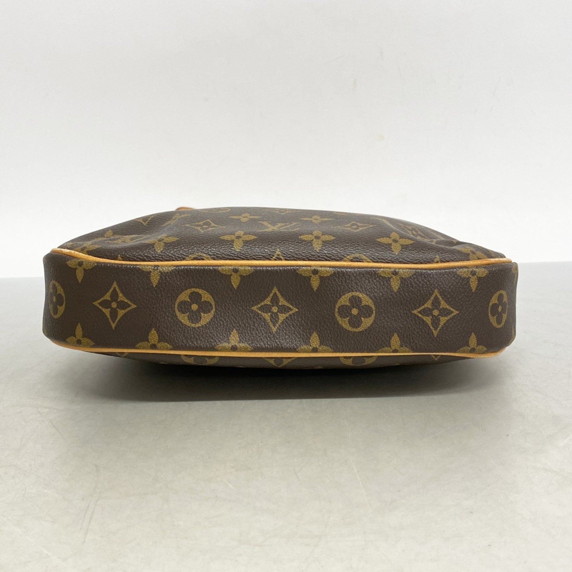 Louis Vuitton Odéon, Brown, Canvas, shoulder