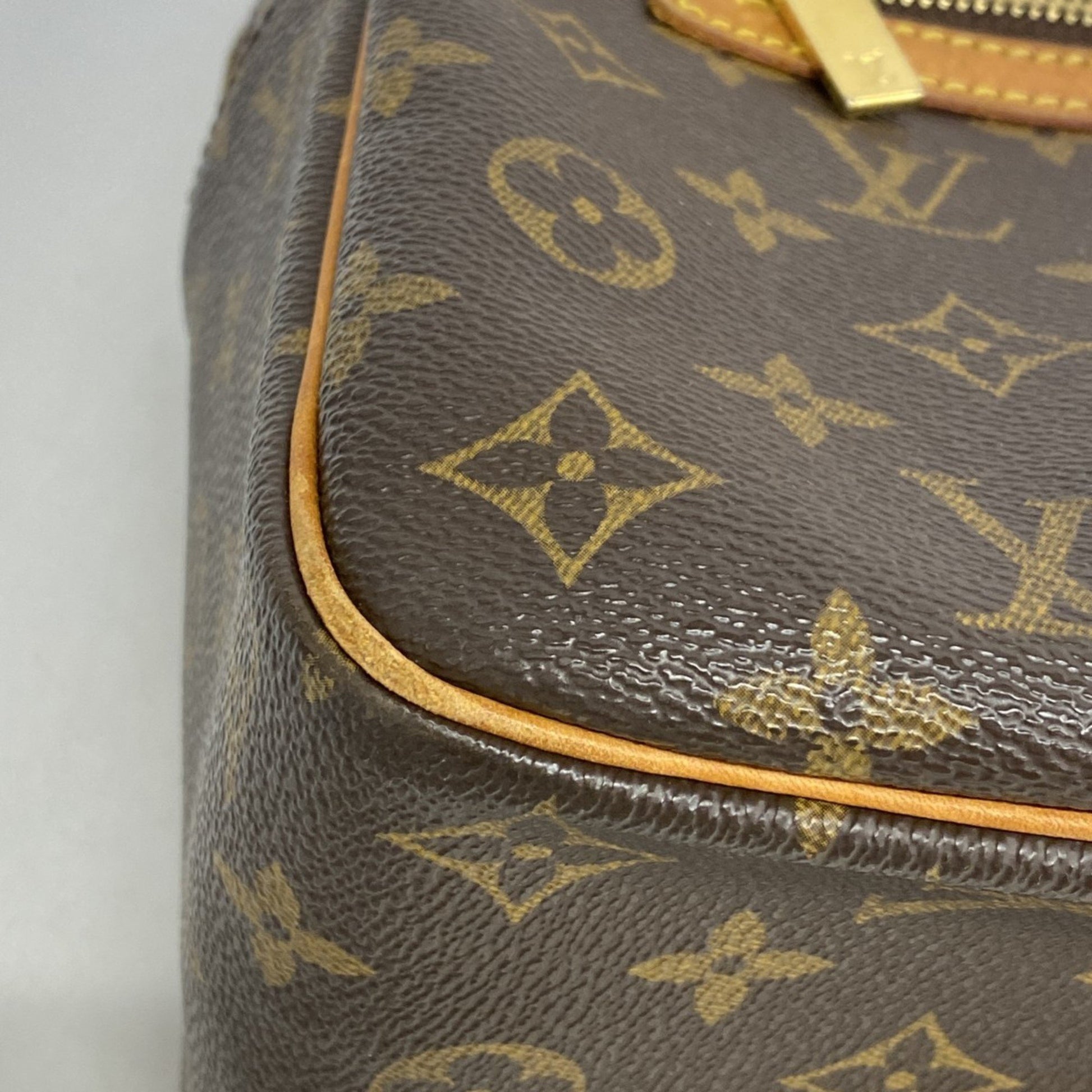 Louis Vuitton Cité, Brown, Canvas, shoulder