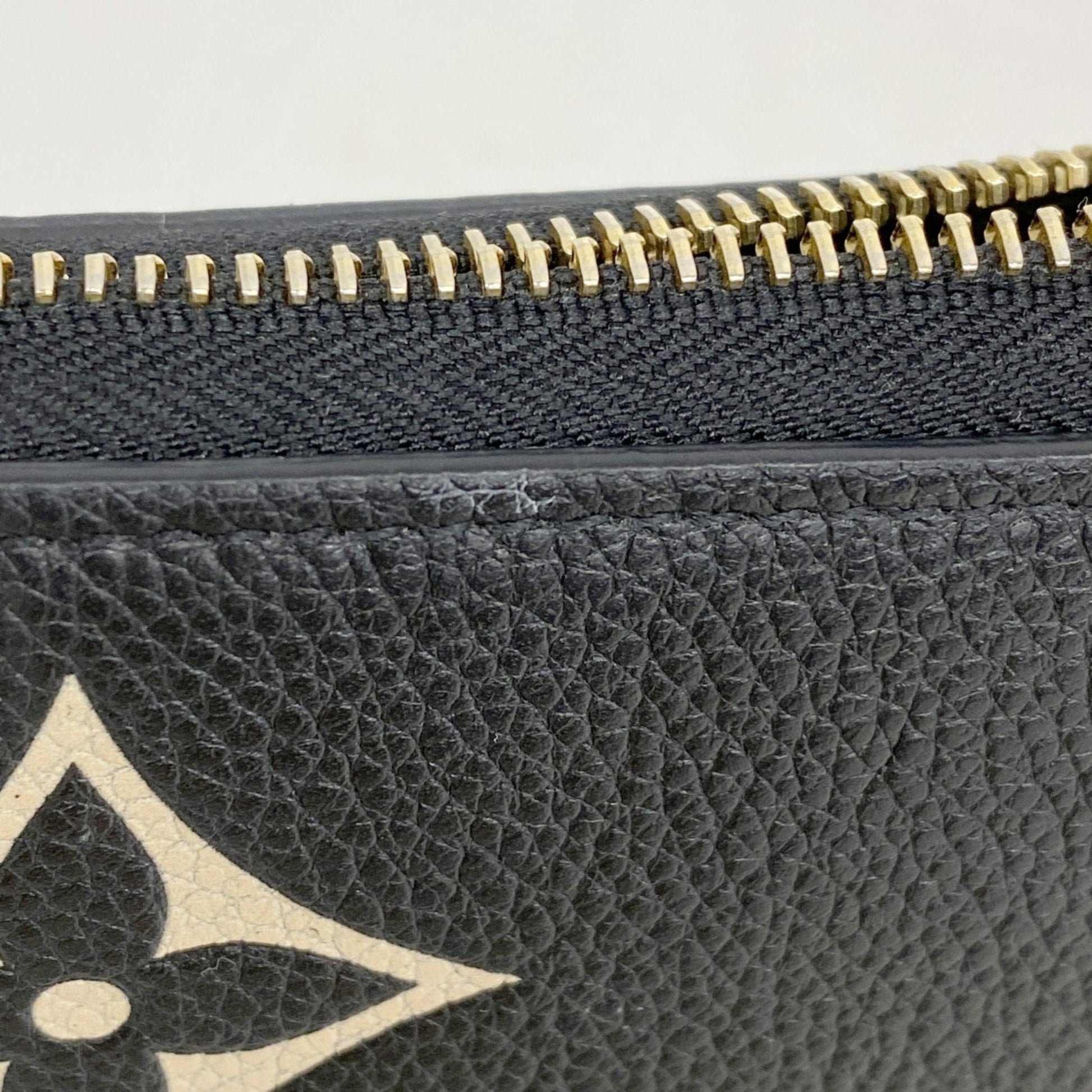 Louis Vuitton Zippy, Black, Leather, wallet