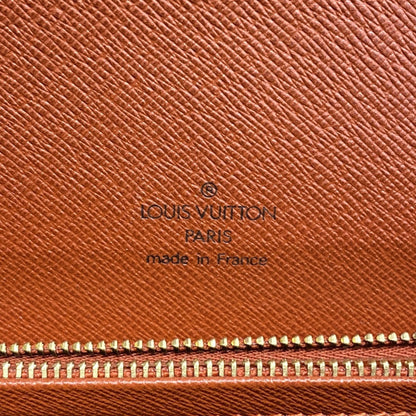 Louis Vuitton Tribeca, Brown, Canvas, shoulder